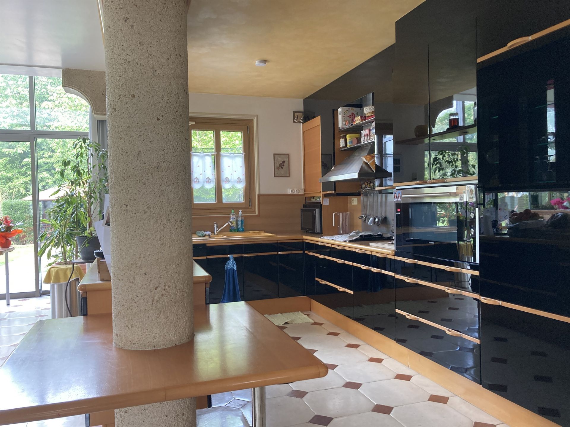 maison 9 Pièces en vente sur LE PLESSIS FEU AUSSOUX (77540)