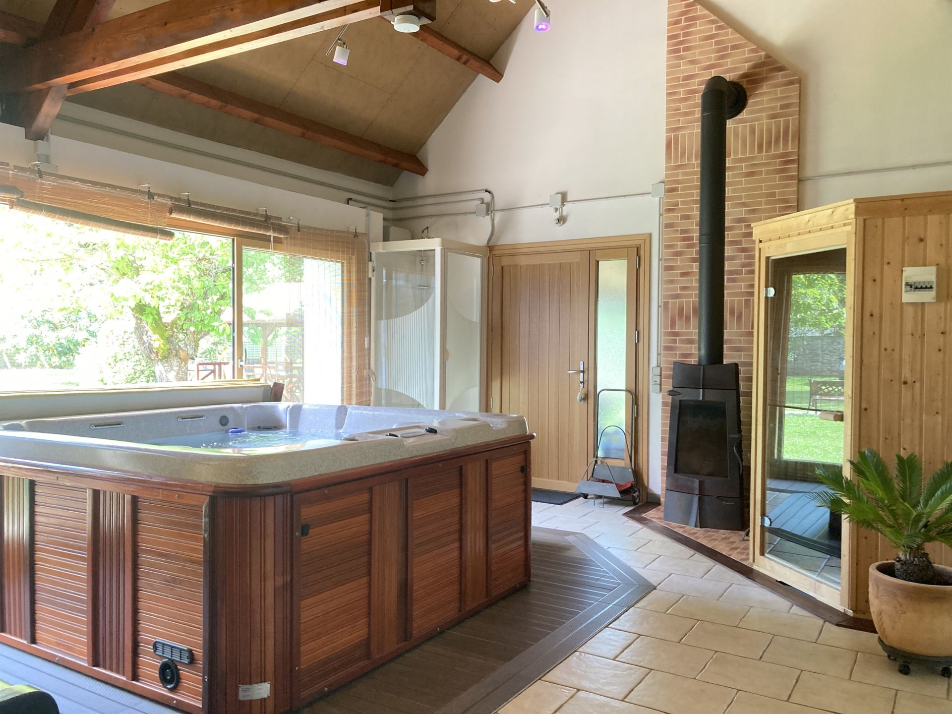 maison 9 Pièces en vente sur LE PLESSIS FEU AUSSOUX (77540)