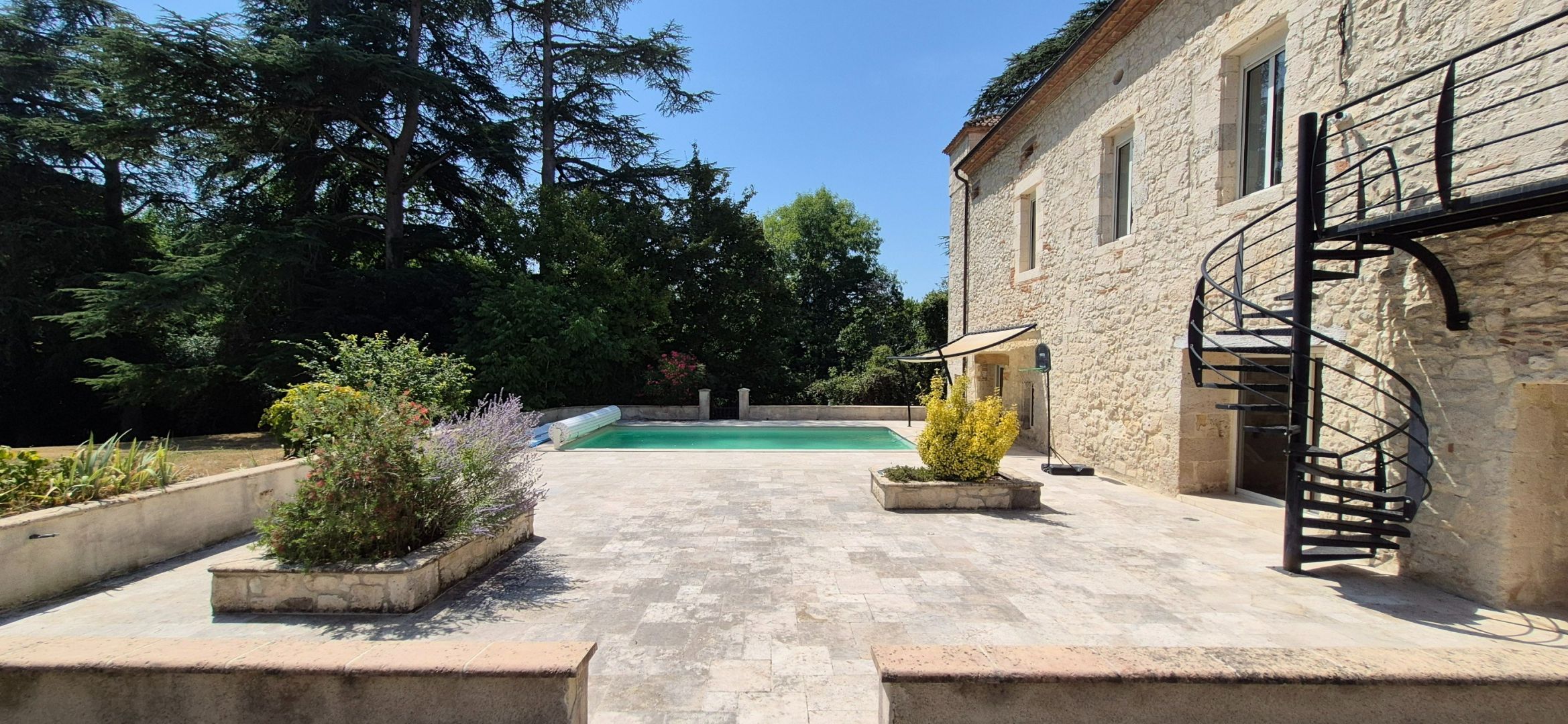 property 12 rooms for sale on AGEN (47000)