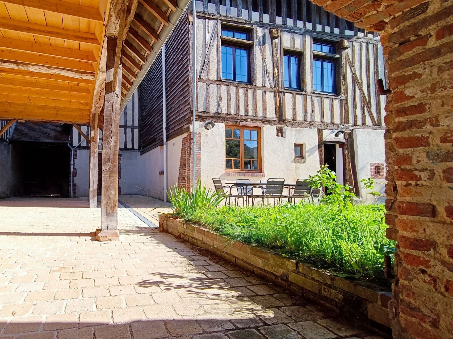 maison de ville 6 Pièces en vente sur VERNEUIL SUR AVRE (27130)