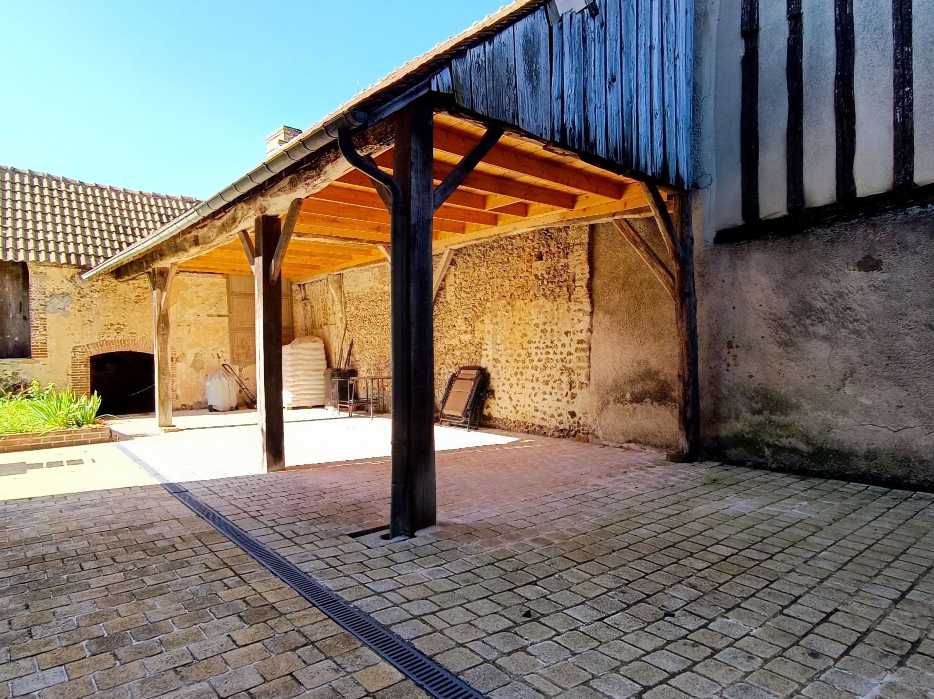 maison de ville 6 Pièces en vente sur VERNEUIL SUR AVRE (27130)