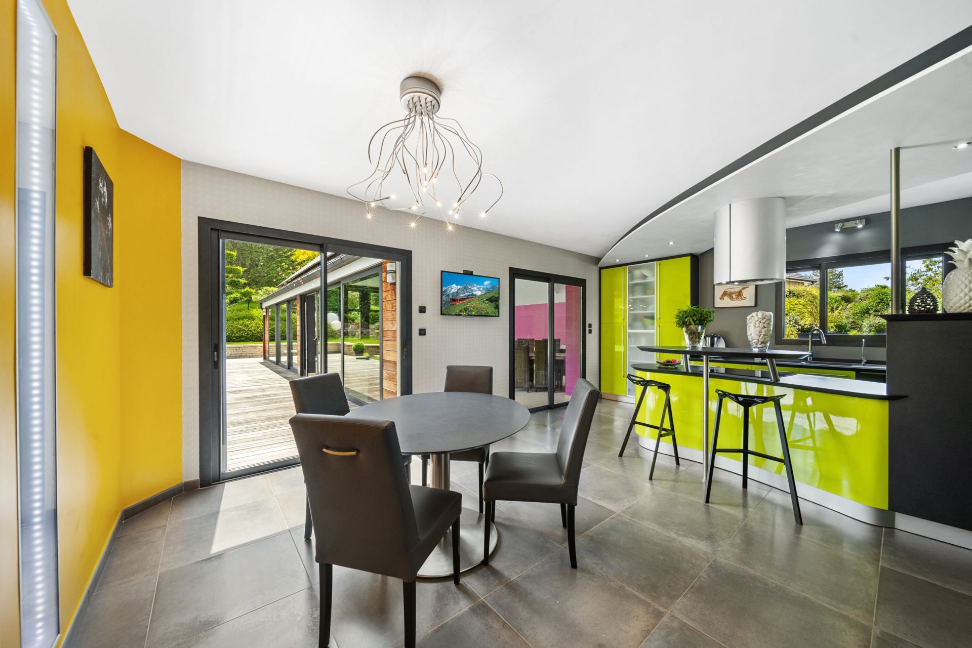 villa 8 Pièces en vente sur VELARS SUR OUCHE (21370)