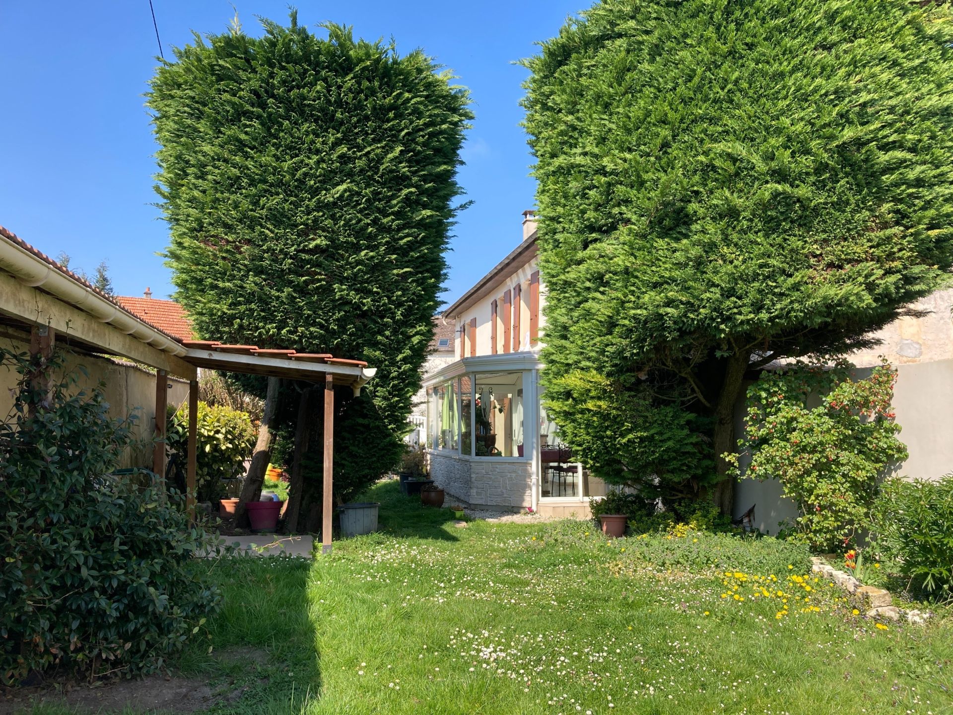 house 9 rooms for sale on MEAUX (77100)