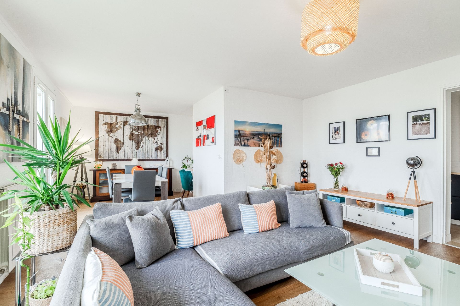 apartment 4 rooms for sale on LA ROCHELLE (17000)