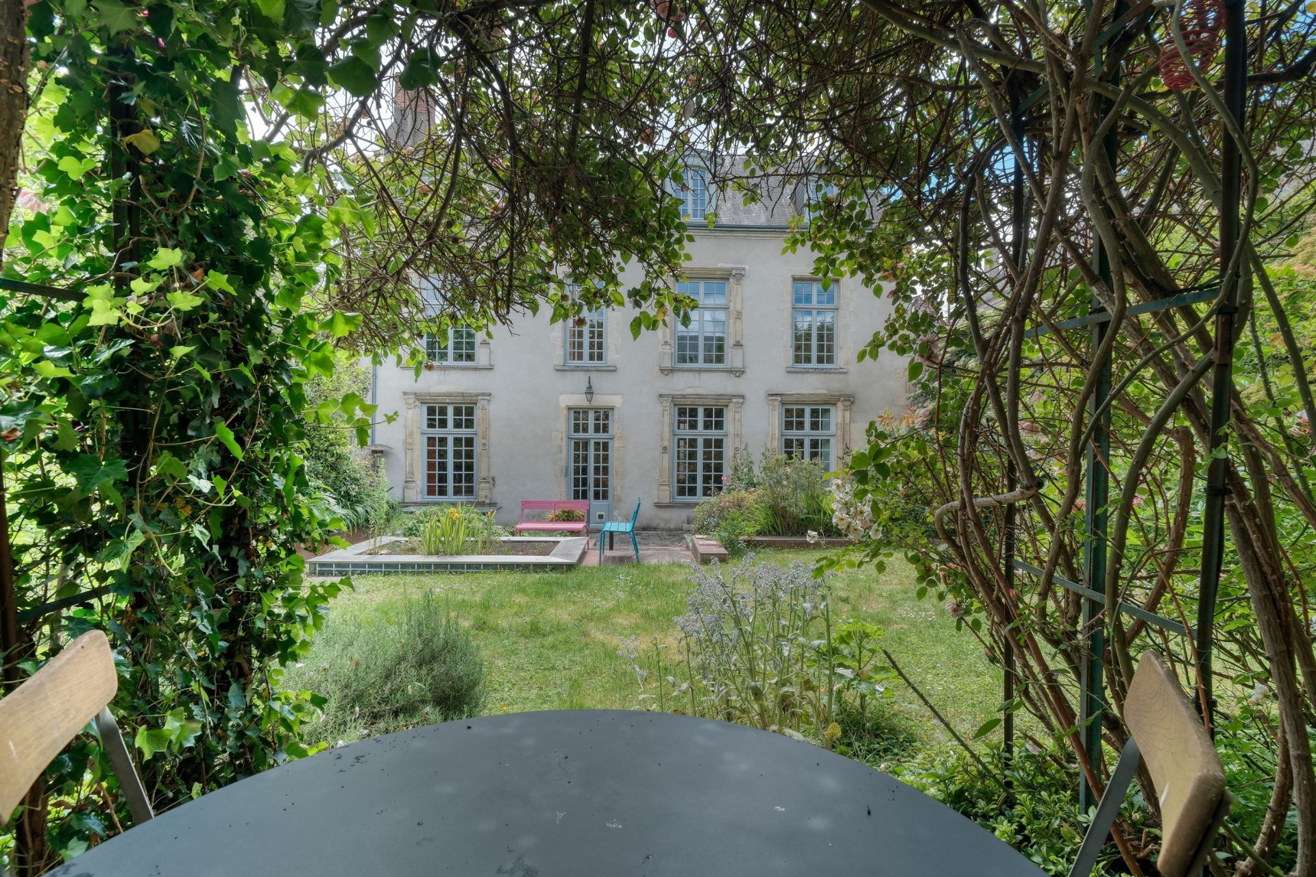 Sale House 8 rooms 321 m² Orléans