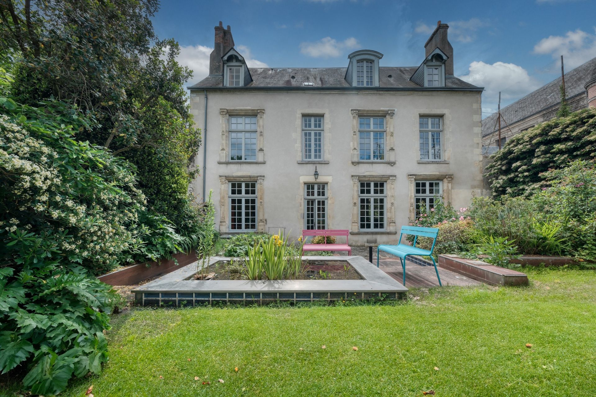 house 8 rooms for sale on ORLEANS (45000)