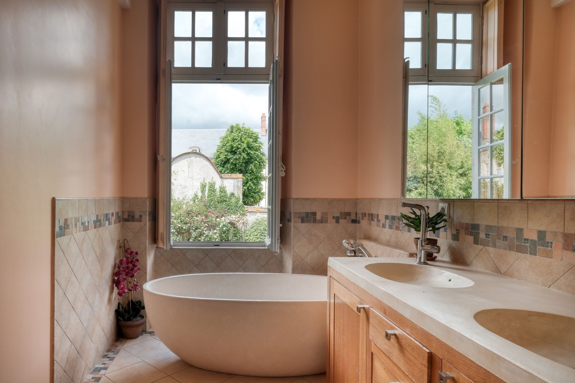 house 8 rooms for sale on ORLEANS (45000)