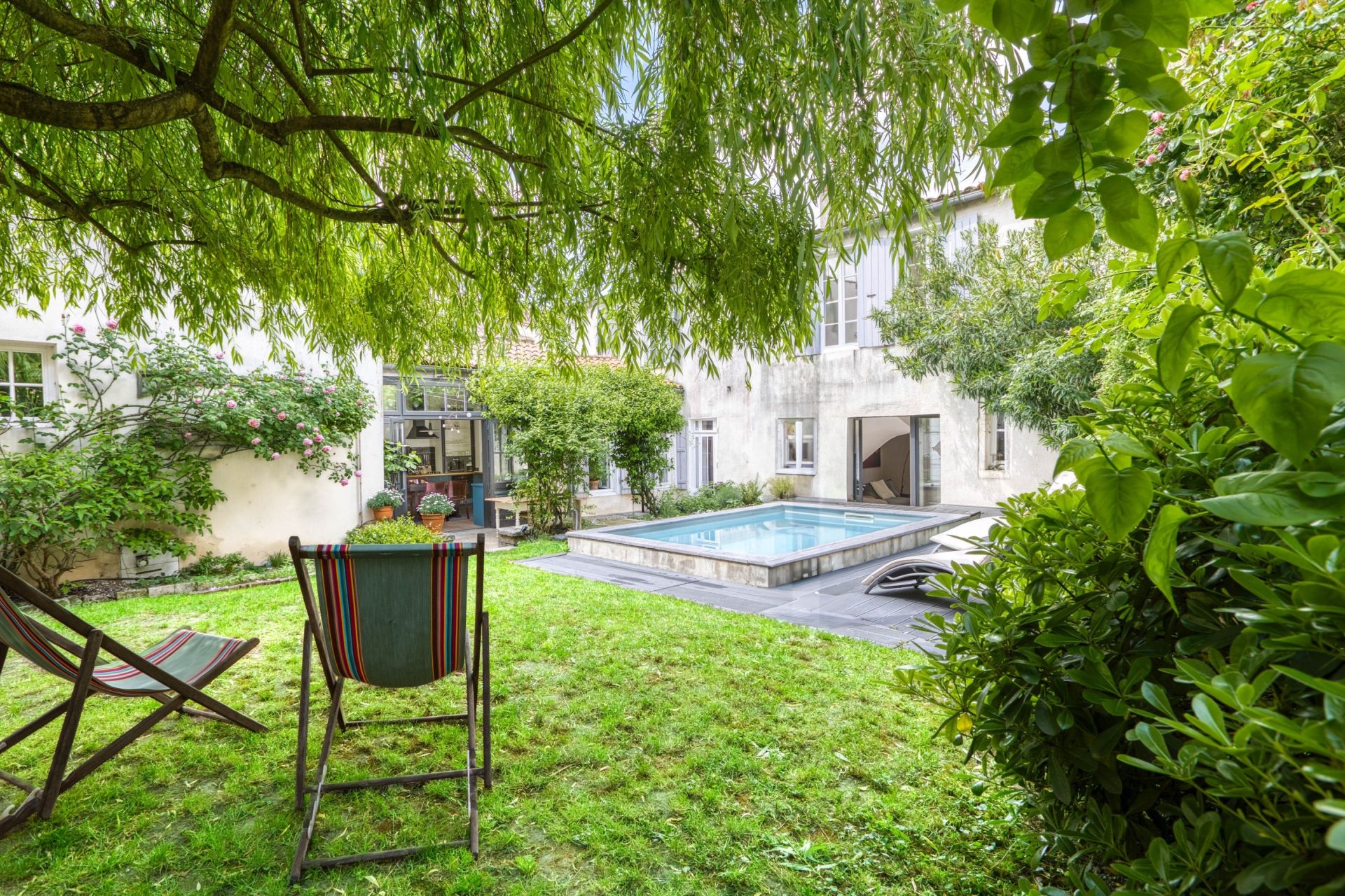 maison 8 Pièces en vente sur MARANS (17230)