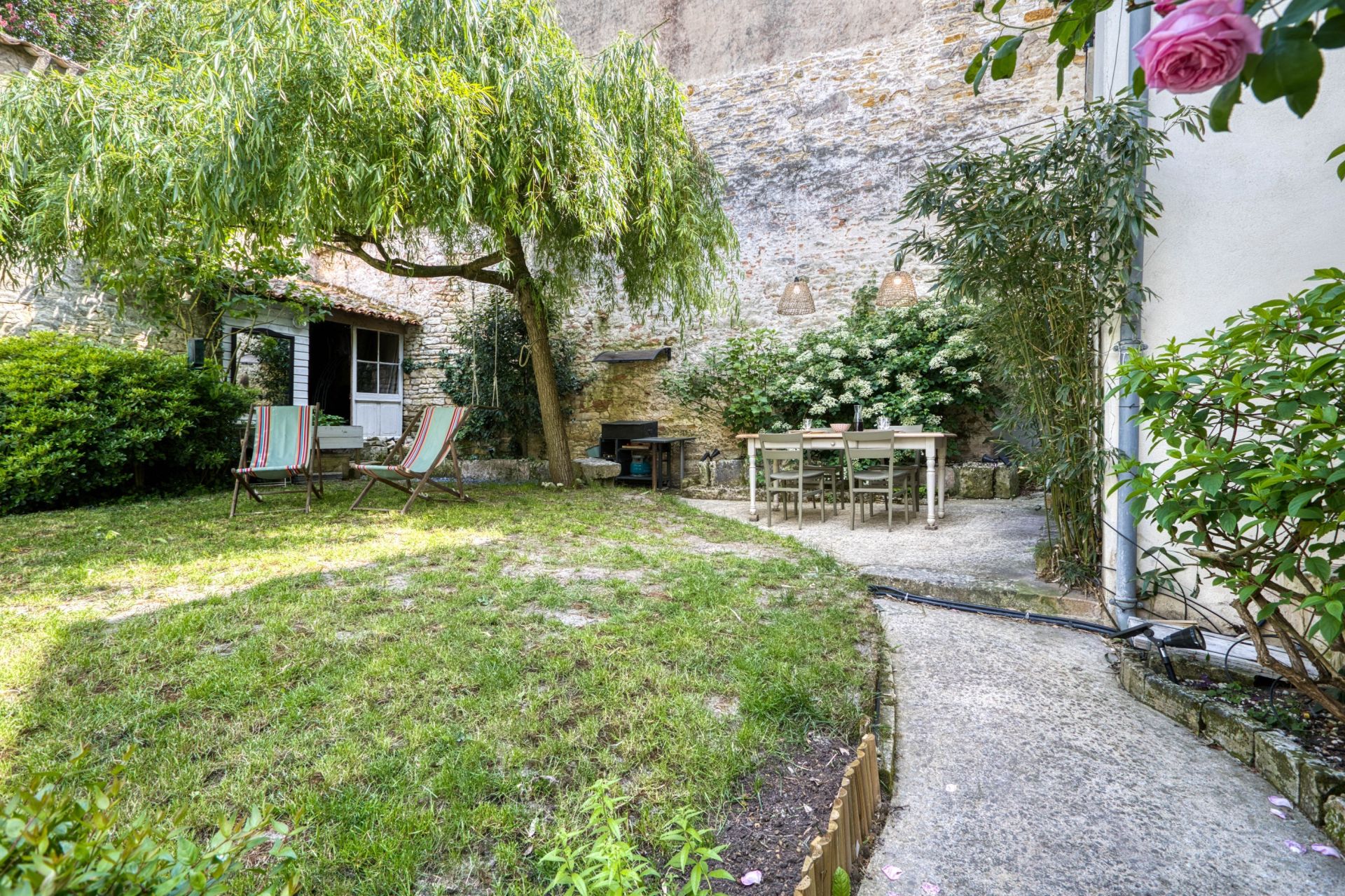 house 8 rooms for sale on MARANS (17230)