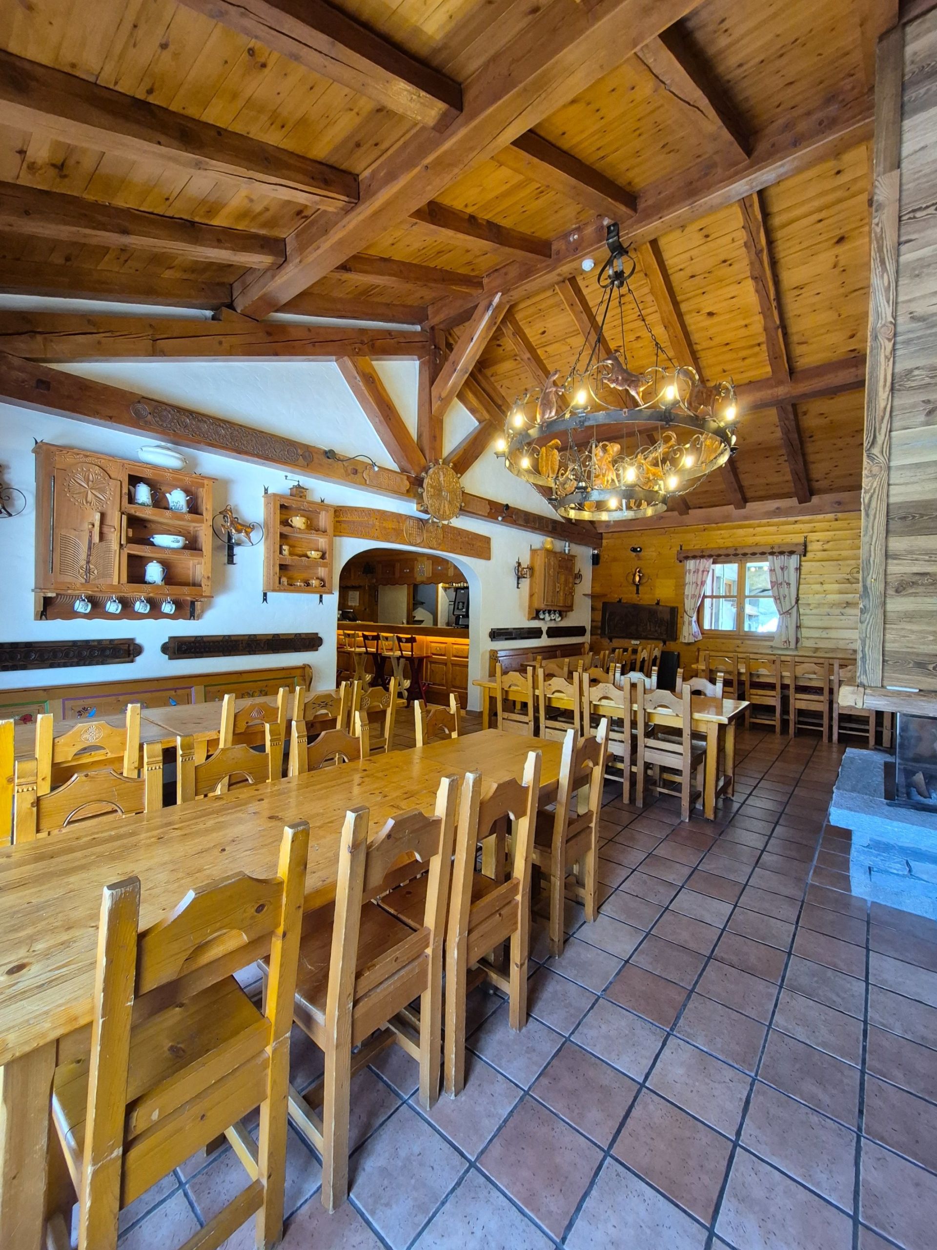 activity premises for sale on PRALOGNAN LA VANOISE (73710)
