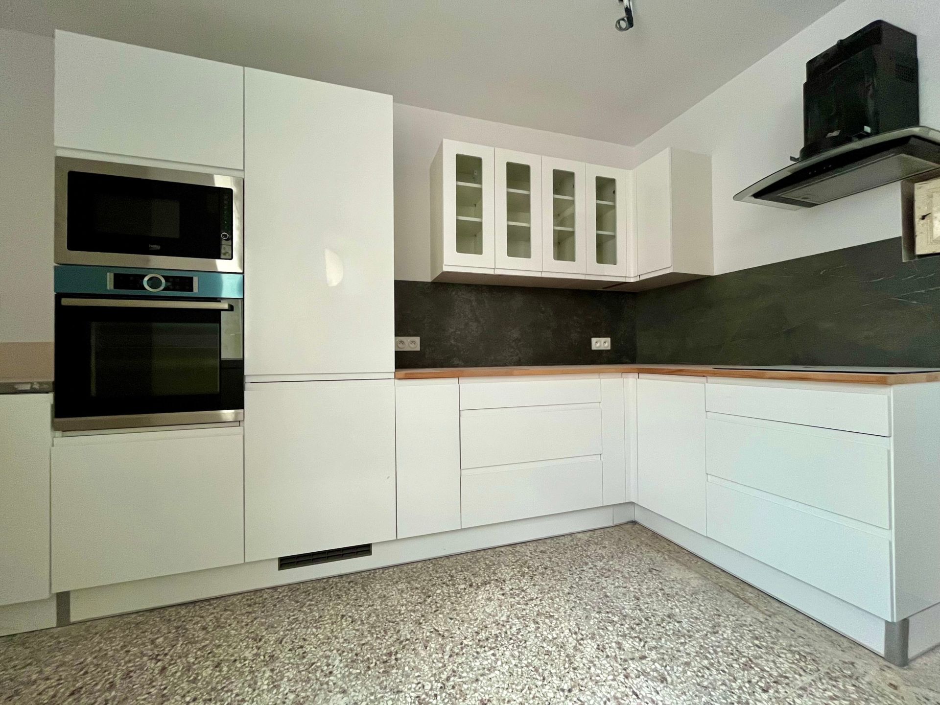 mansion 20 rooms for sale on ILLE SUR TET (66130)