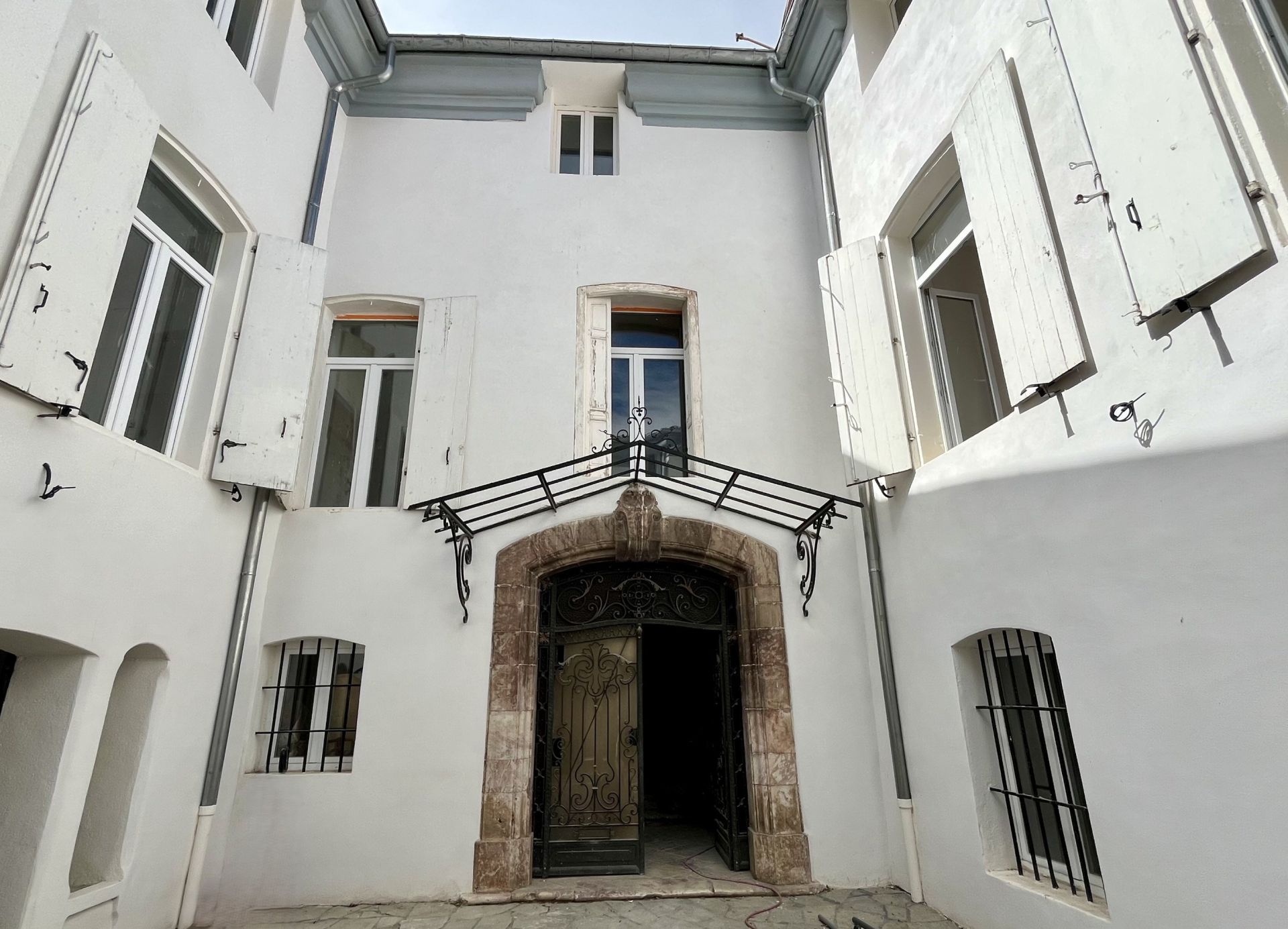 mansion 20 rooms for sale on ILLE SUR TET (66130)