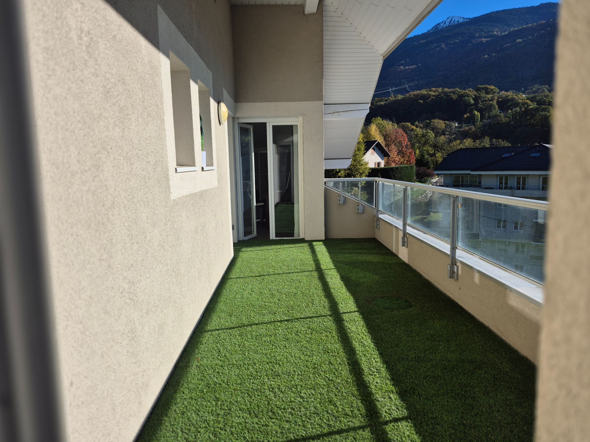 apartment 4 rooms for sale on PALLUD (73200)