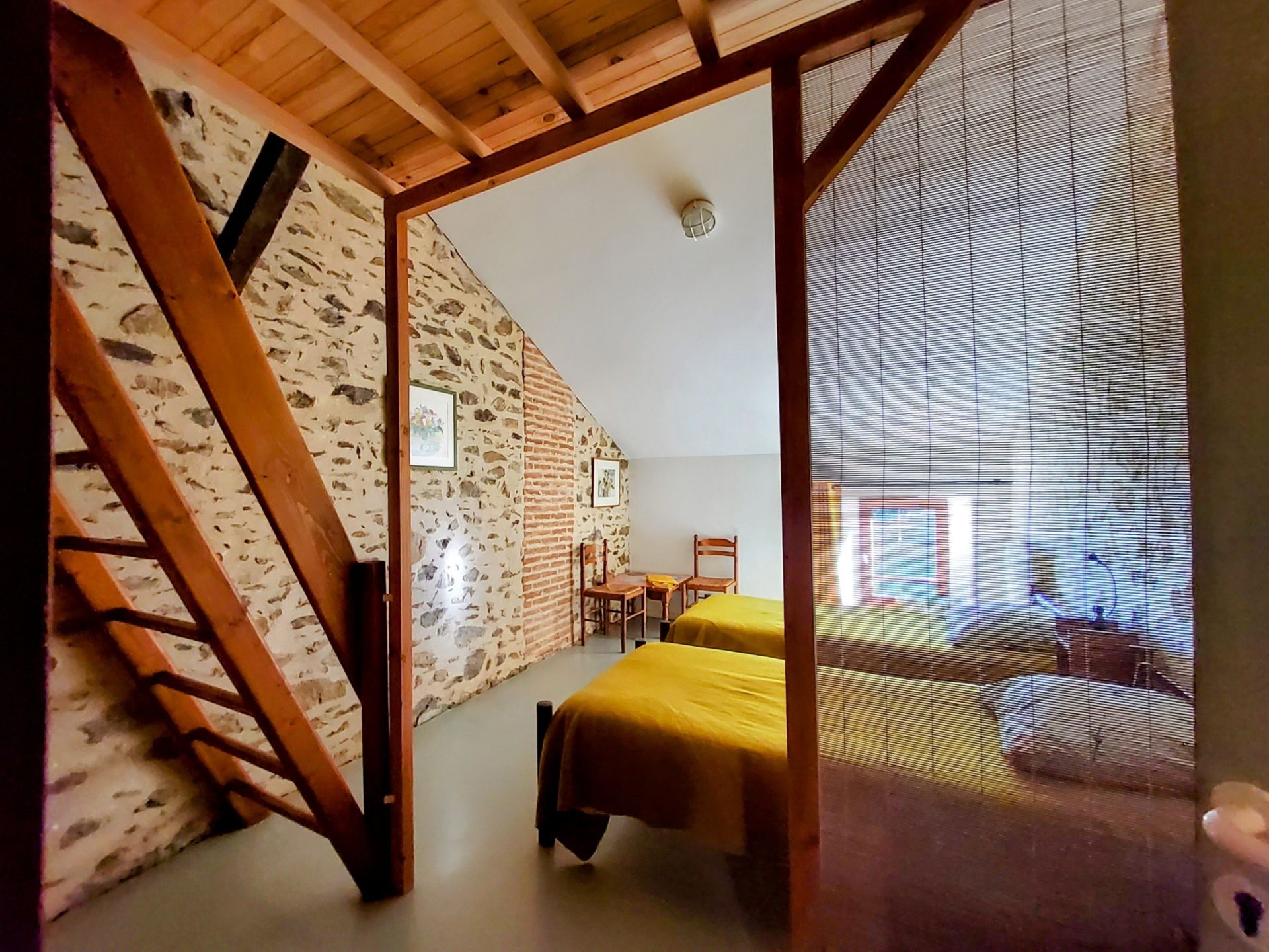 house 9 rooms for sale on ST QUENTIN SUR CHARENTE (16150)