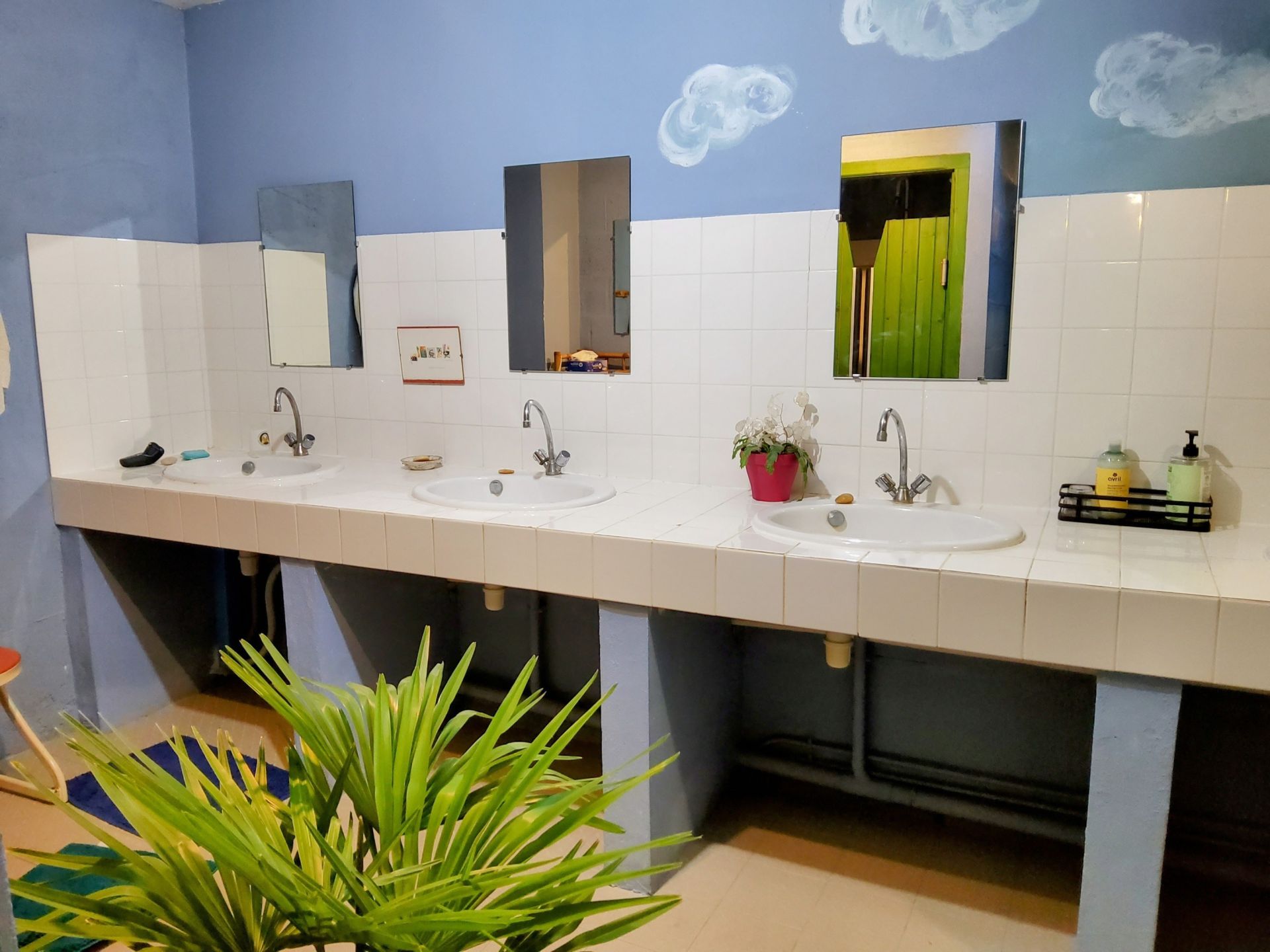 house 9 rooms for sale on ST QUENTIN SUR CHARENTE (16150)