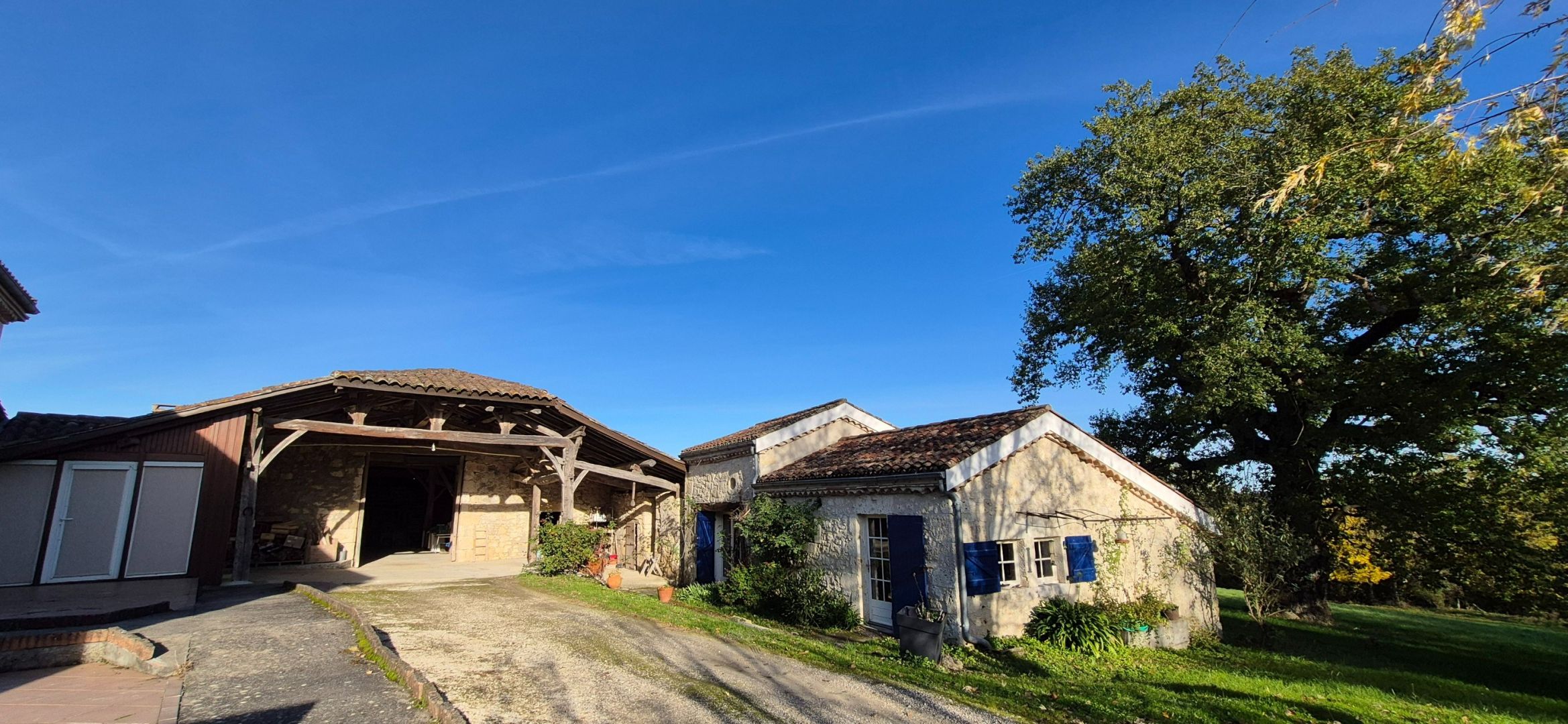 house 9 rooms for sale on ALLEZ ET CAZENEUVE (47110)
