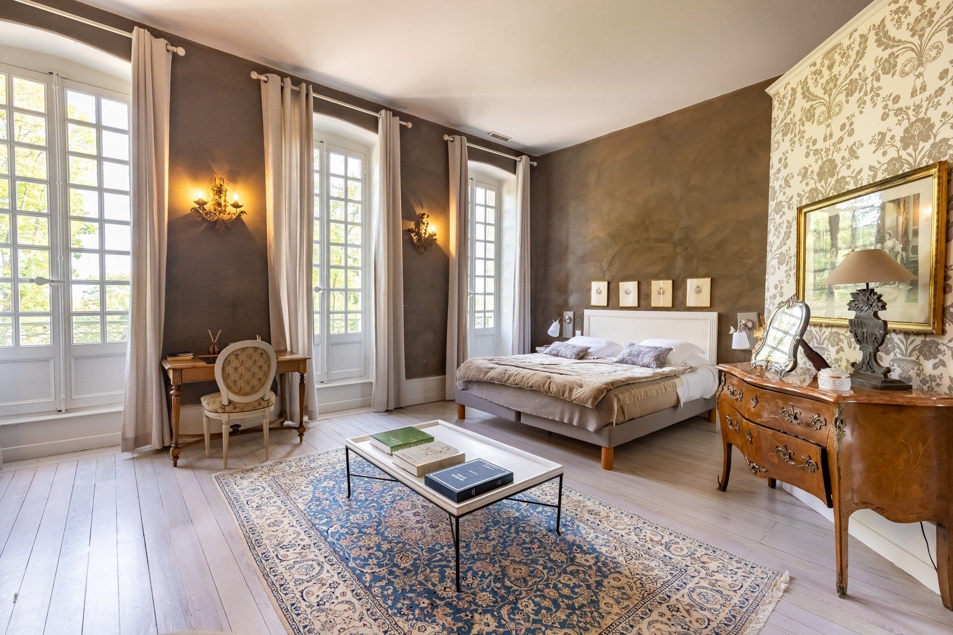 maison bourgeoise 15 Pièces en vente sur GIVRY (71640)