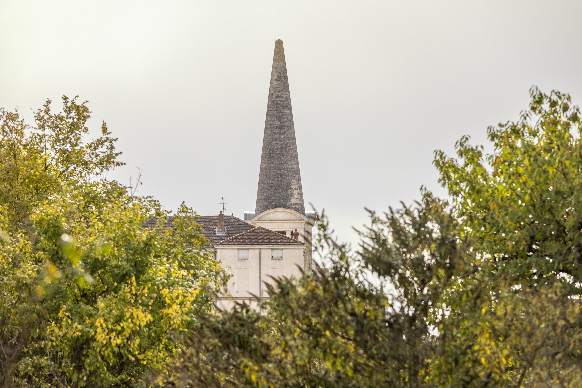 mansion 15 rooms for sale on GIVRY (71640)
