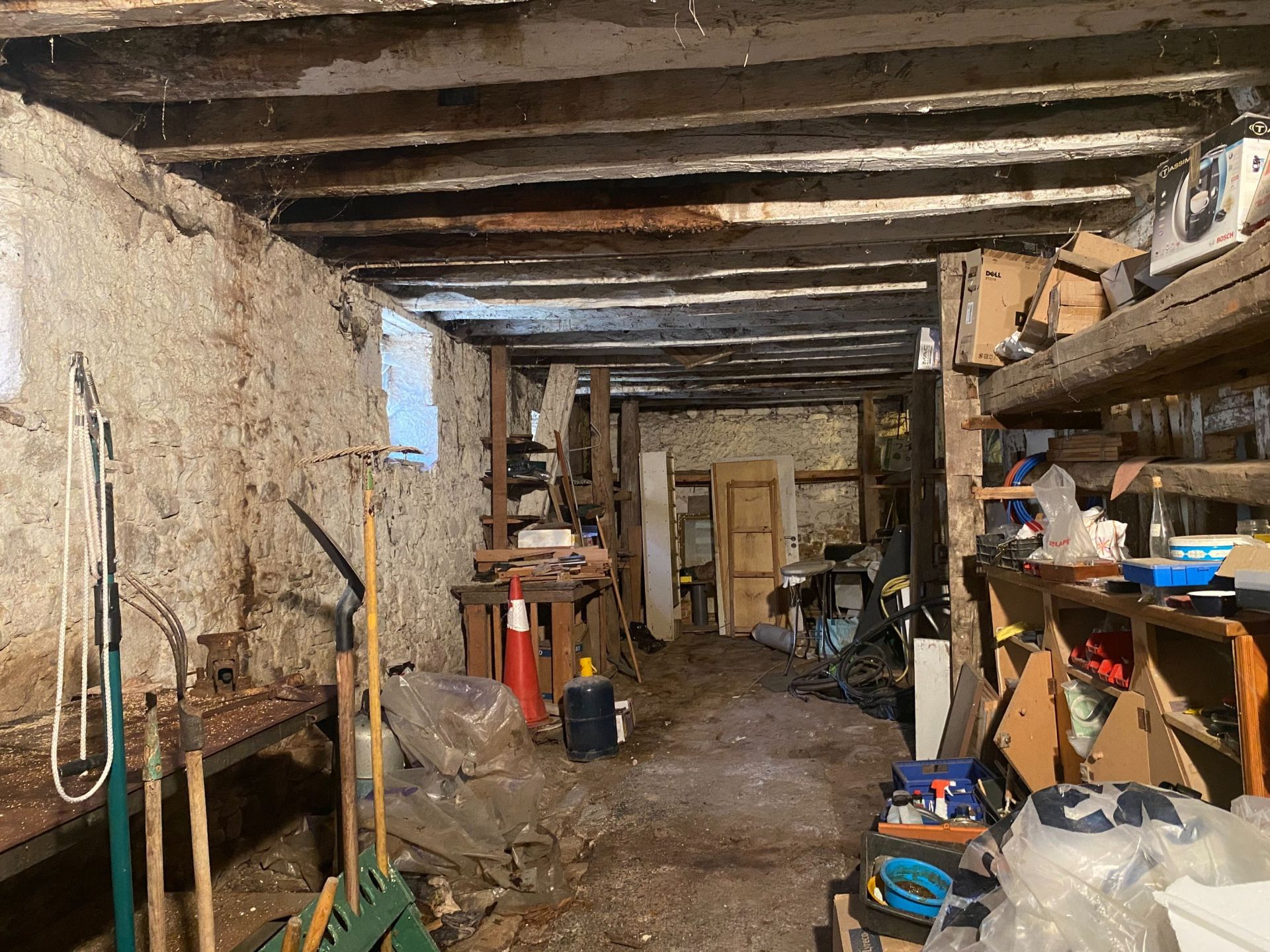 propriété 7 Pièces en vente sur LES CARS (87230)