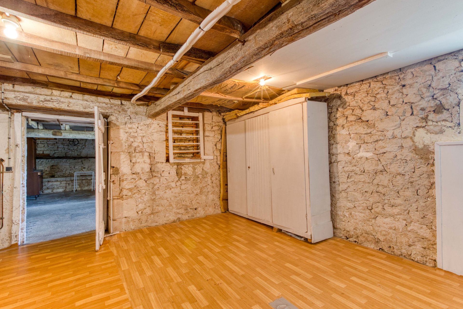 maison 6 Pièces en vente sur AVY (17800)