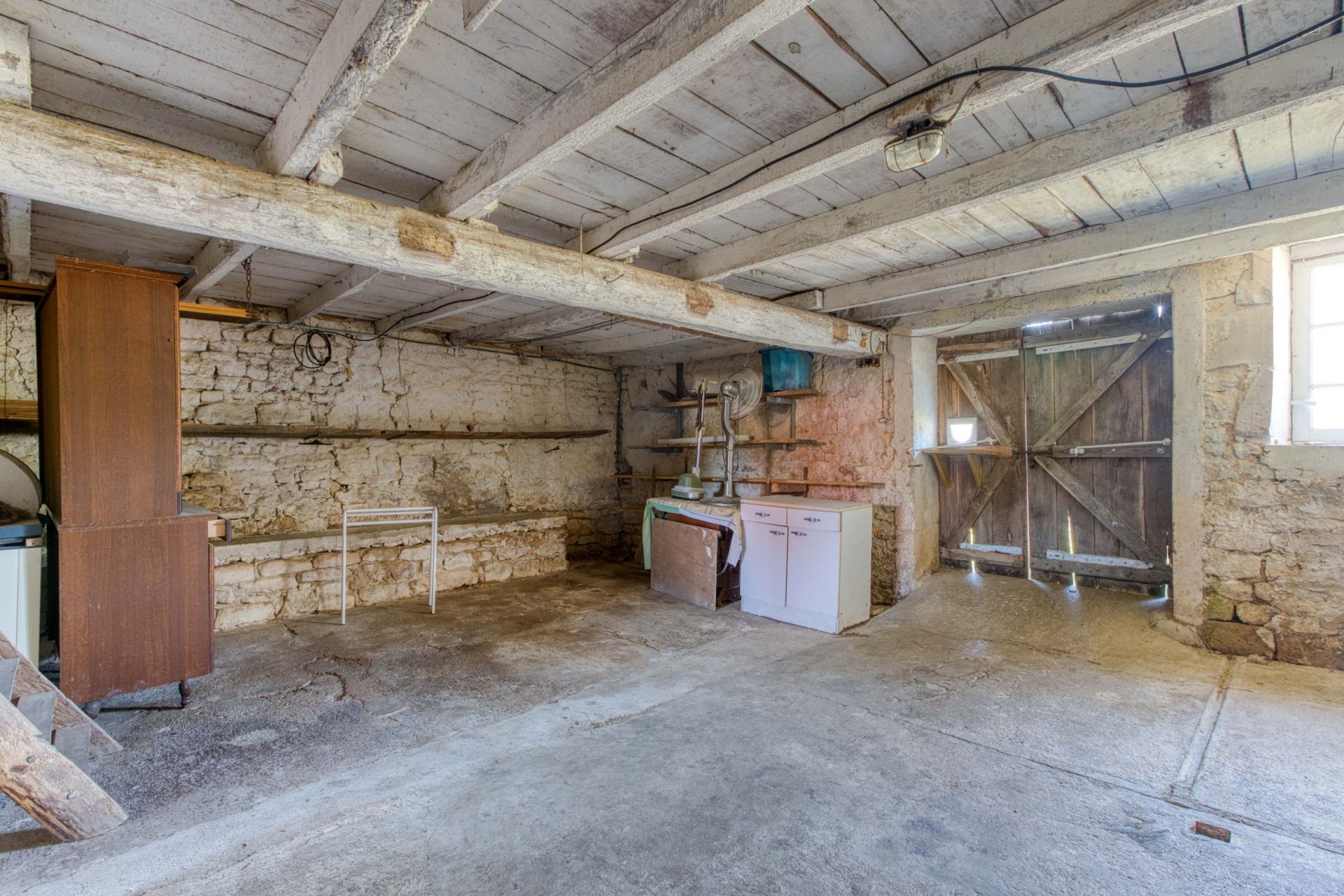 maison 6 Pièces en vente sur AVY (17800)