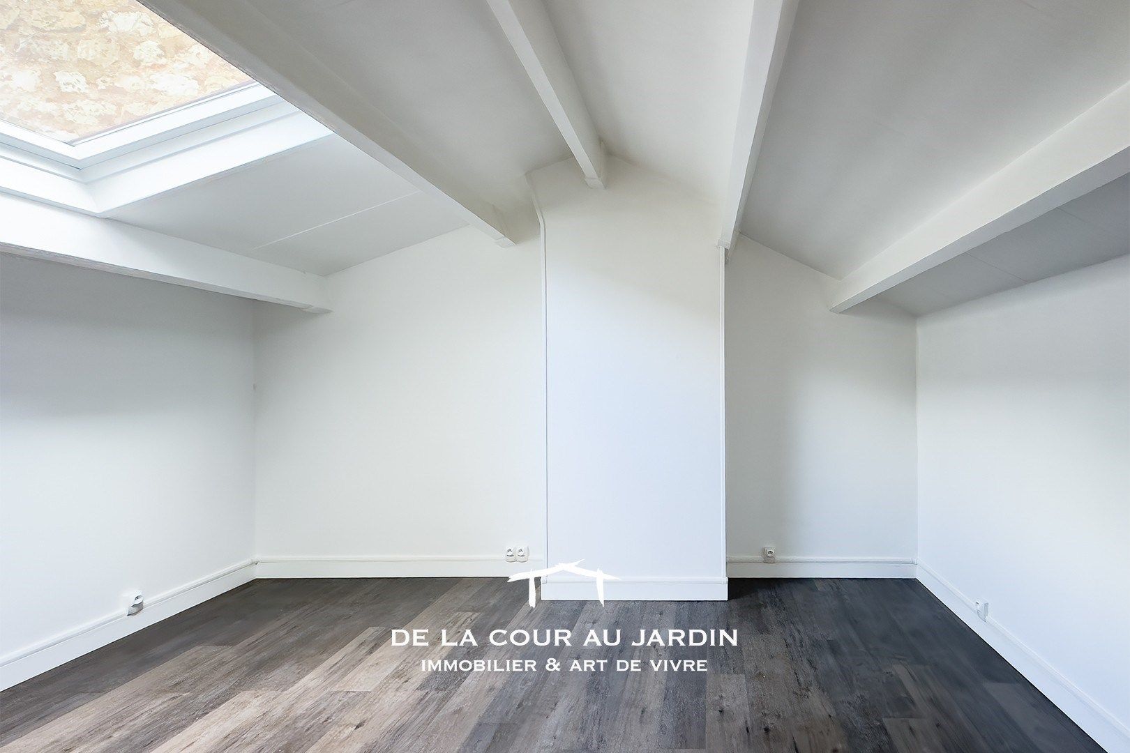 maison de ville 8 Pièces en vente sur PUTEAUX (92800)