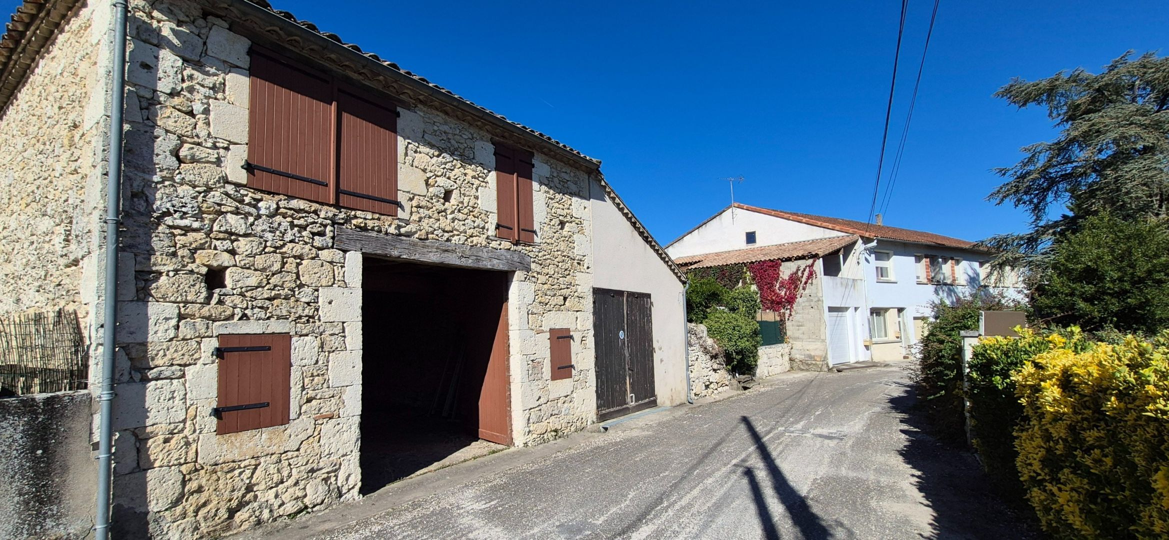 Vente Entrepôt 146&nbsp;m² Bourg-de-Visa