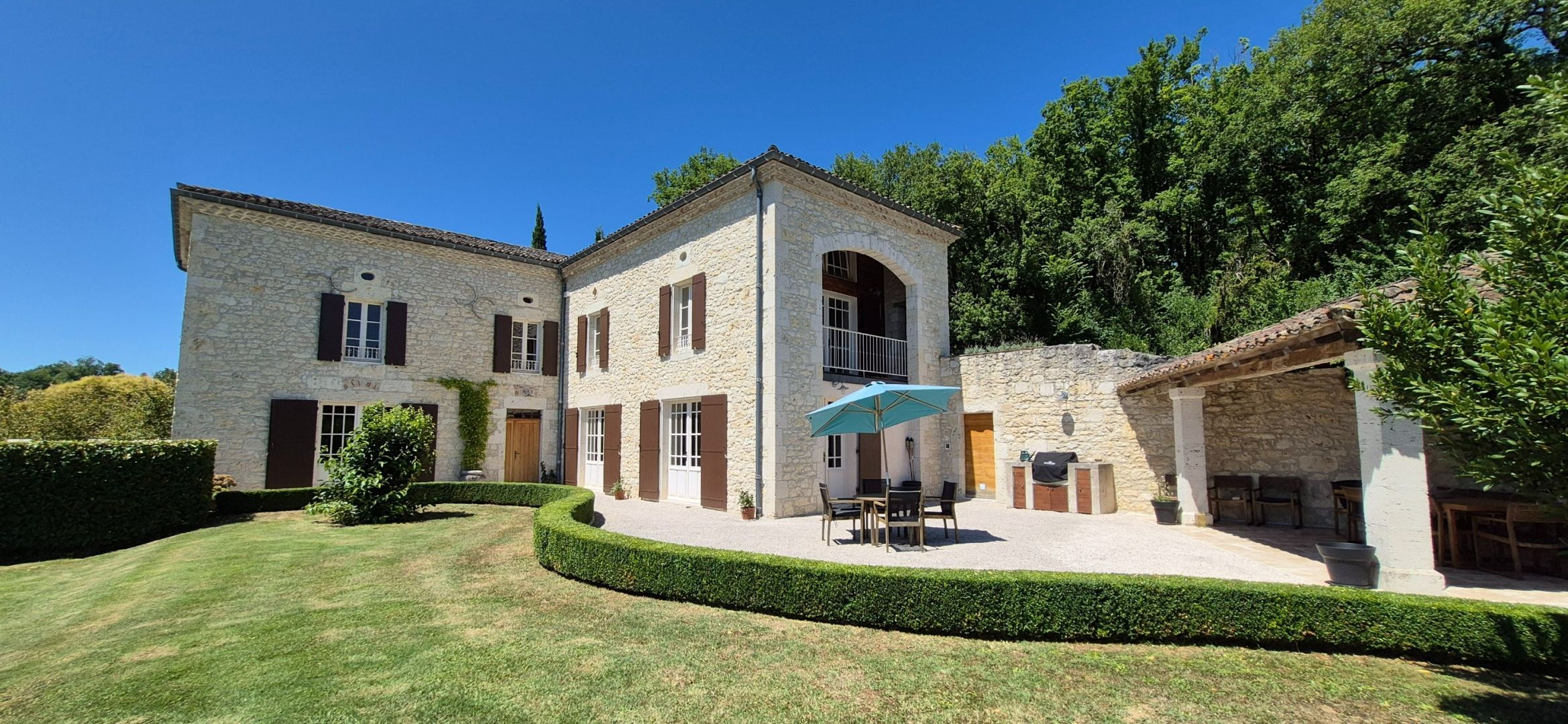 maison 9 Pièces en vente sur BRASSAC (82190)