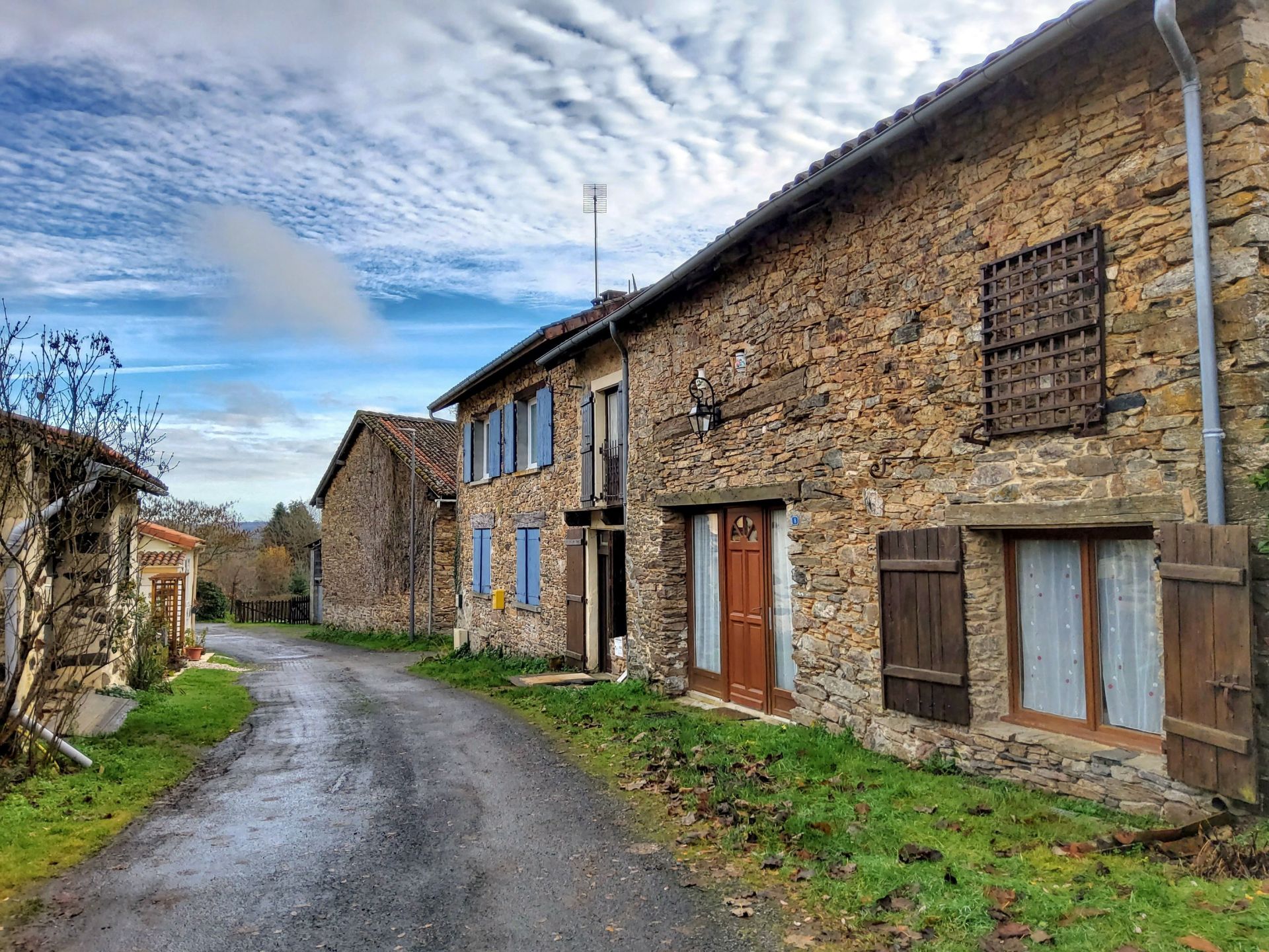 maison 5 Pièces en vente sur CHAMPAGNAC LA RIVIERE (87150)