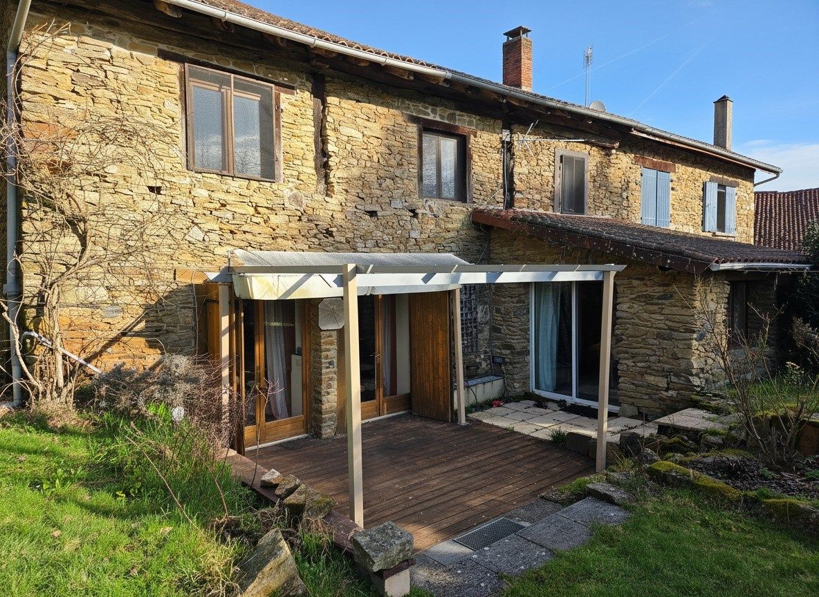 maison 5 Pièces en vente sur CHAMPAGNAC LA RIVIERE (87150)