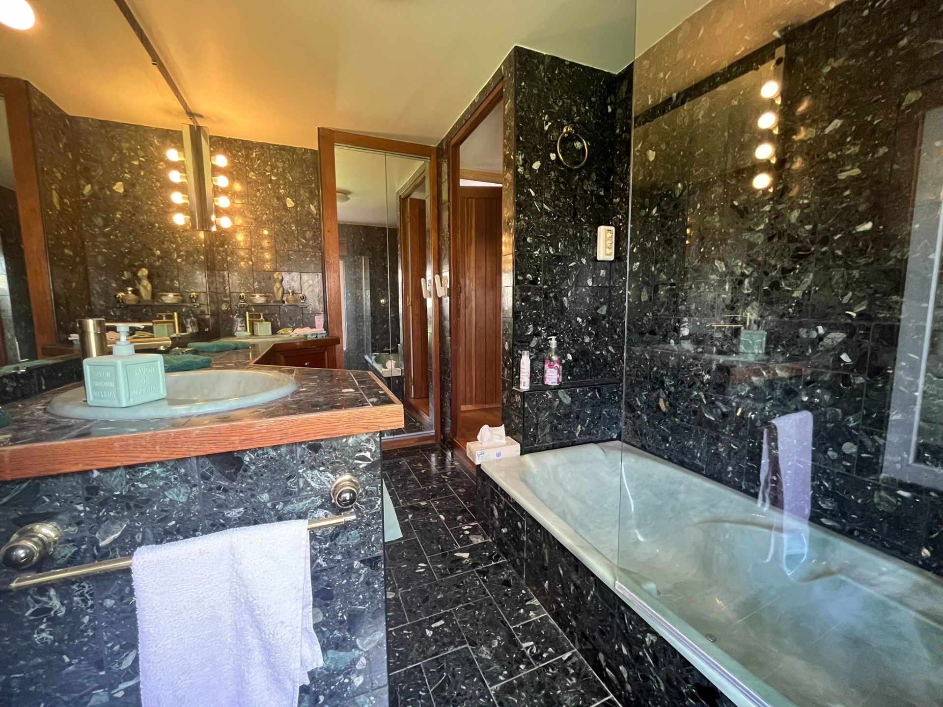 long house 10 rooms for sale on CHOISY EN BRIE (77320)