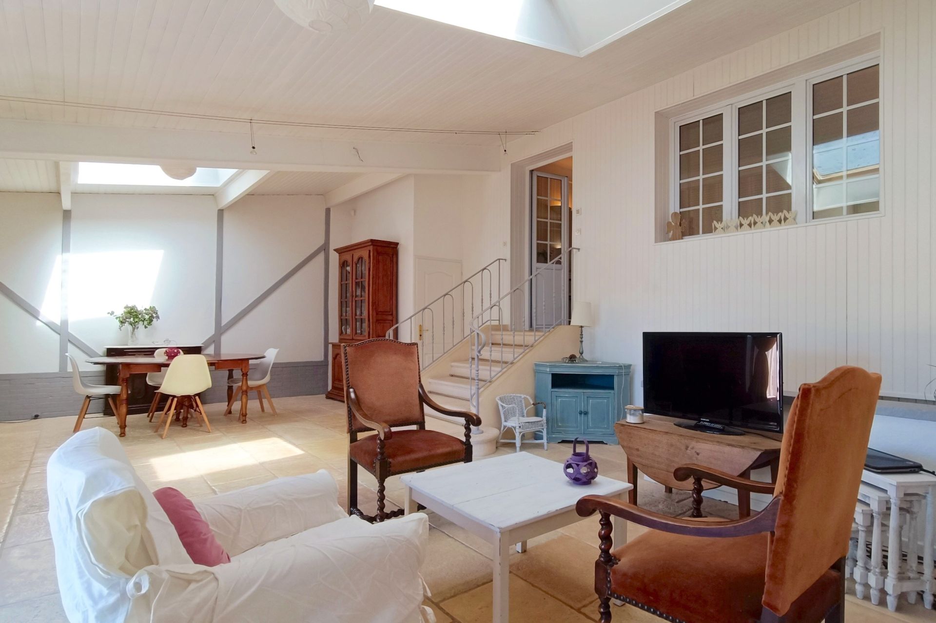 maison de ville 8 Pièces en vente sur BONNIERES SUR SEINE (78270)