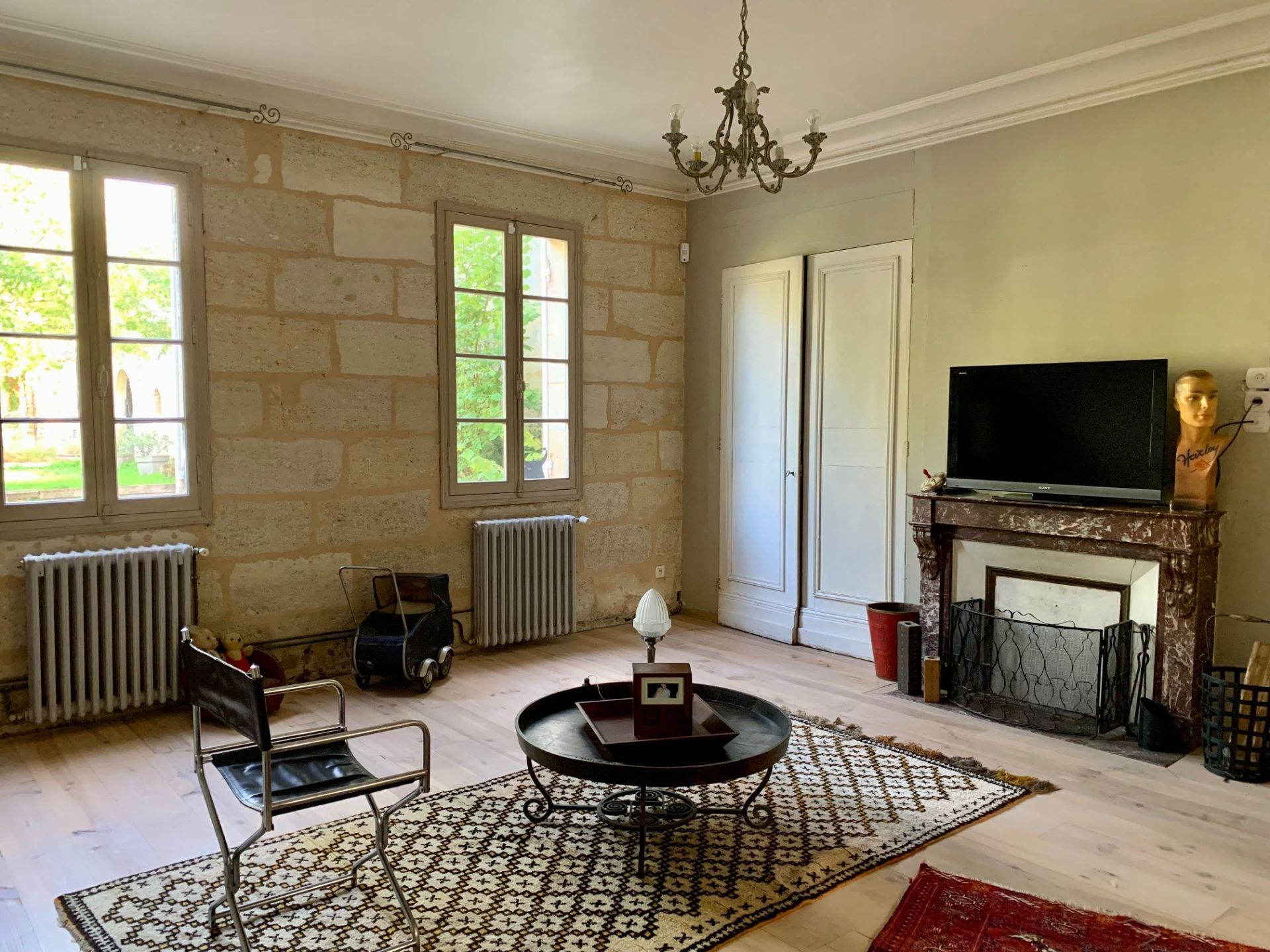 maison 8 Pièces en vente sur LES ARTIGUES DE LUSSAC (33570)