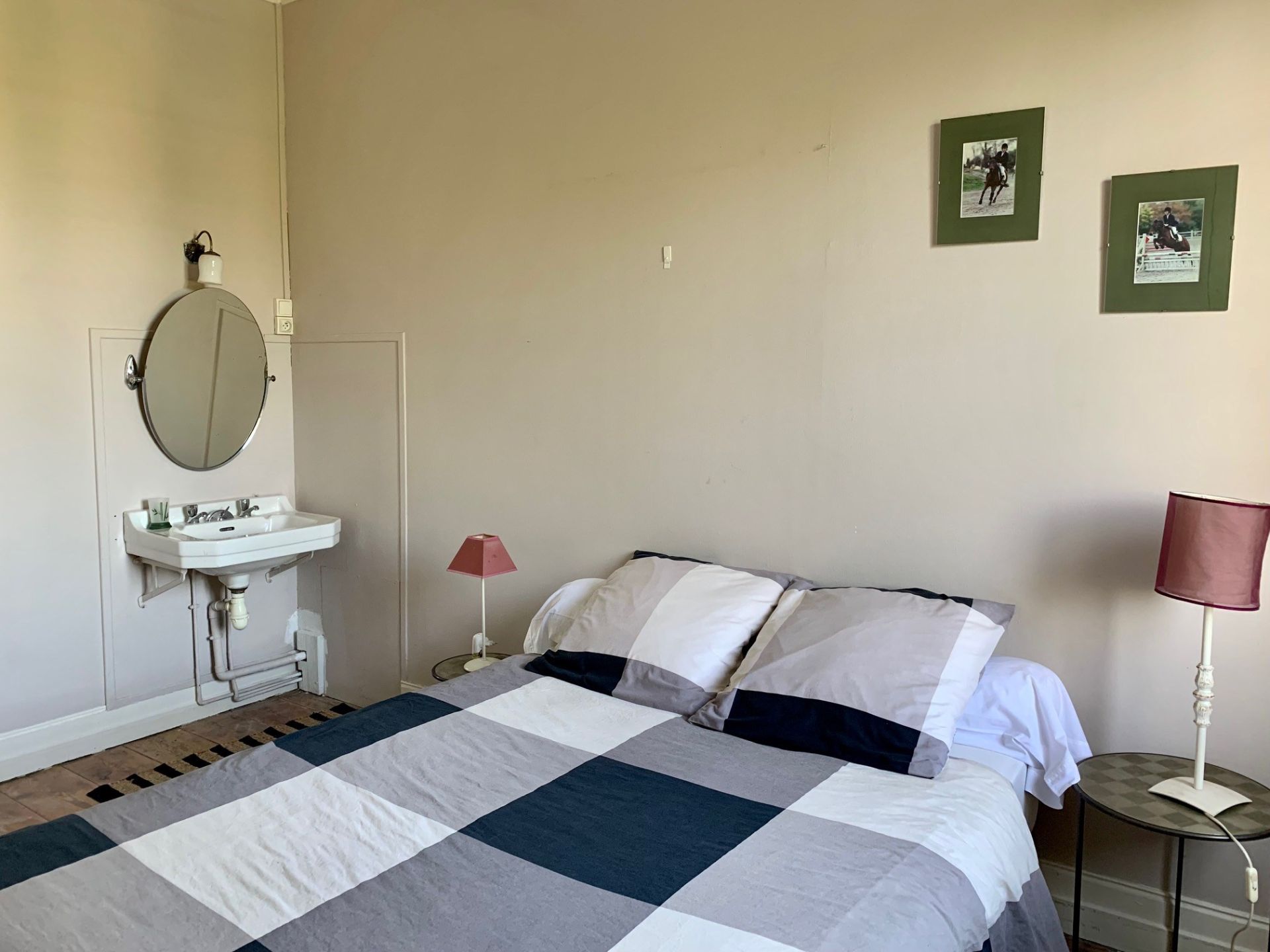 maison 8 Pièces en vente sur LES ARTIGUES DE LUSSAC (33570)
