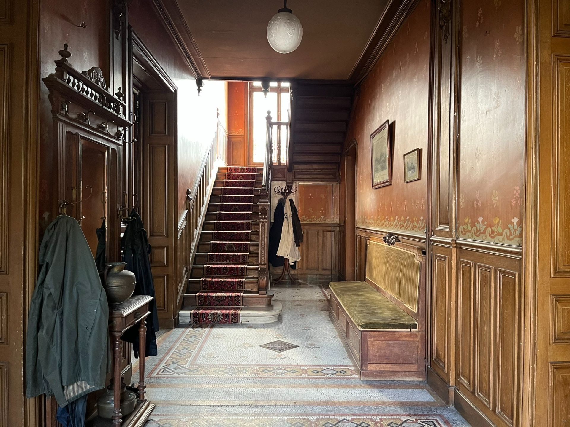 mansion 12 rooms for sale on MEAUX (77100)