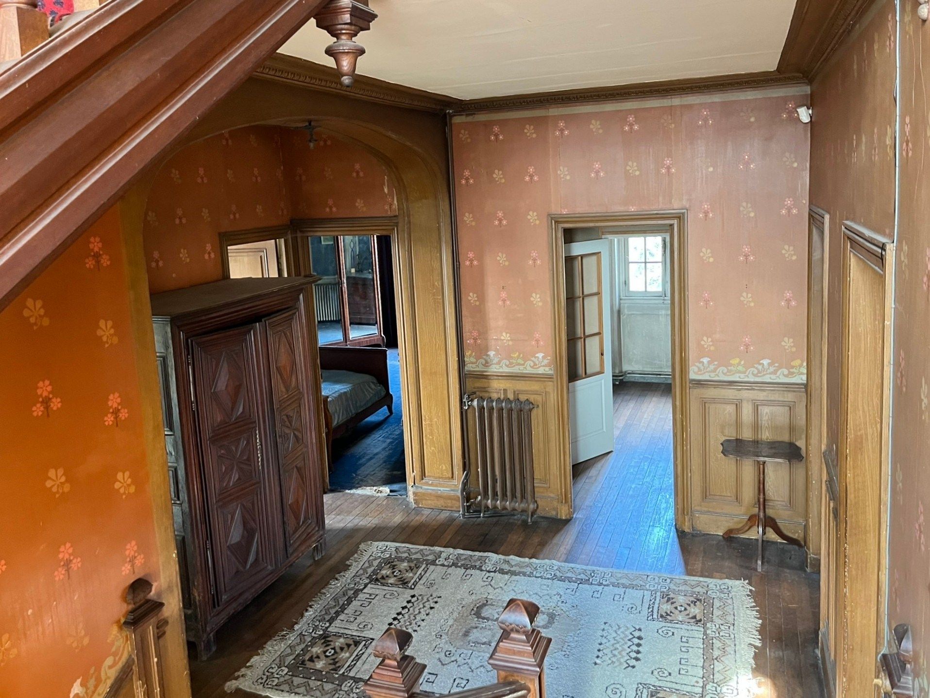 mansion 12 rooms for sale on MEAUX (77100)