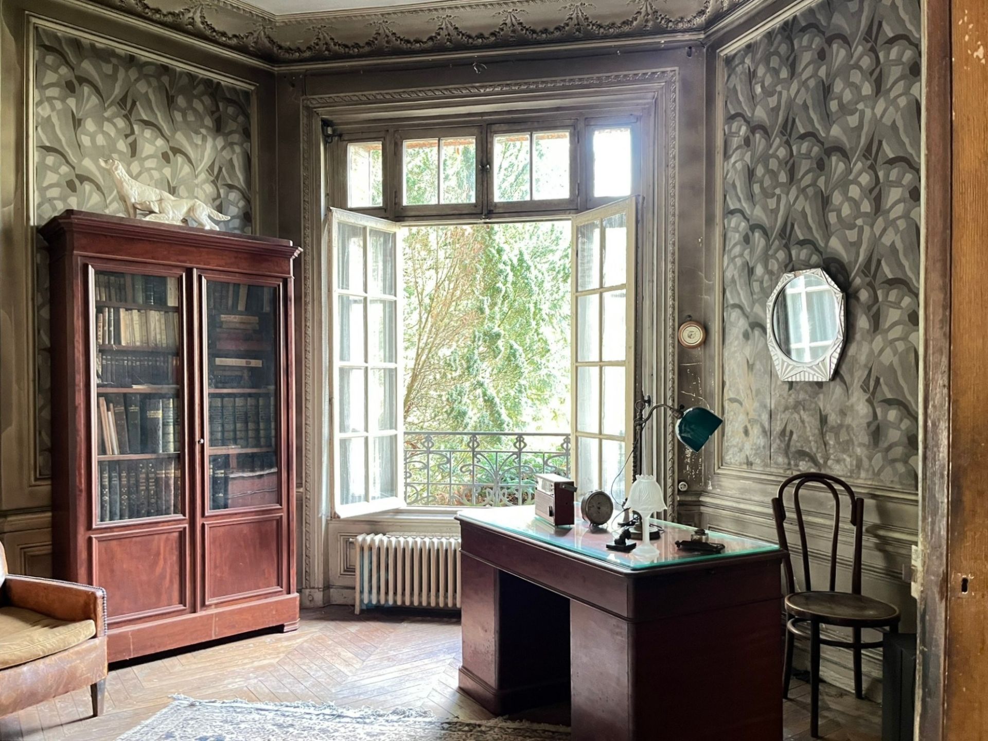 mansion 12 rooms for sale on MEAUX (77100)