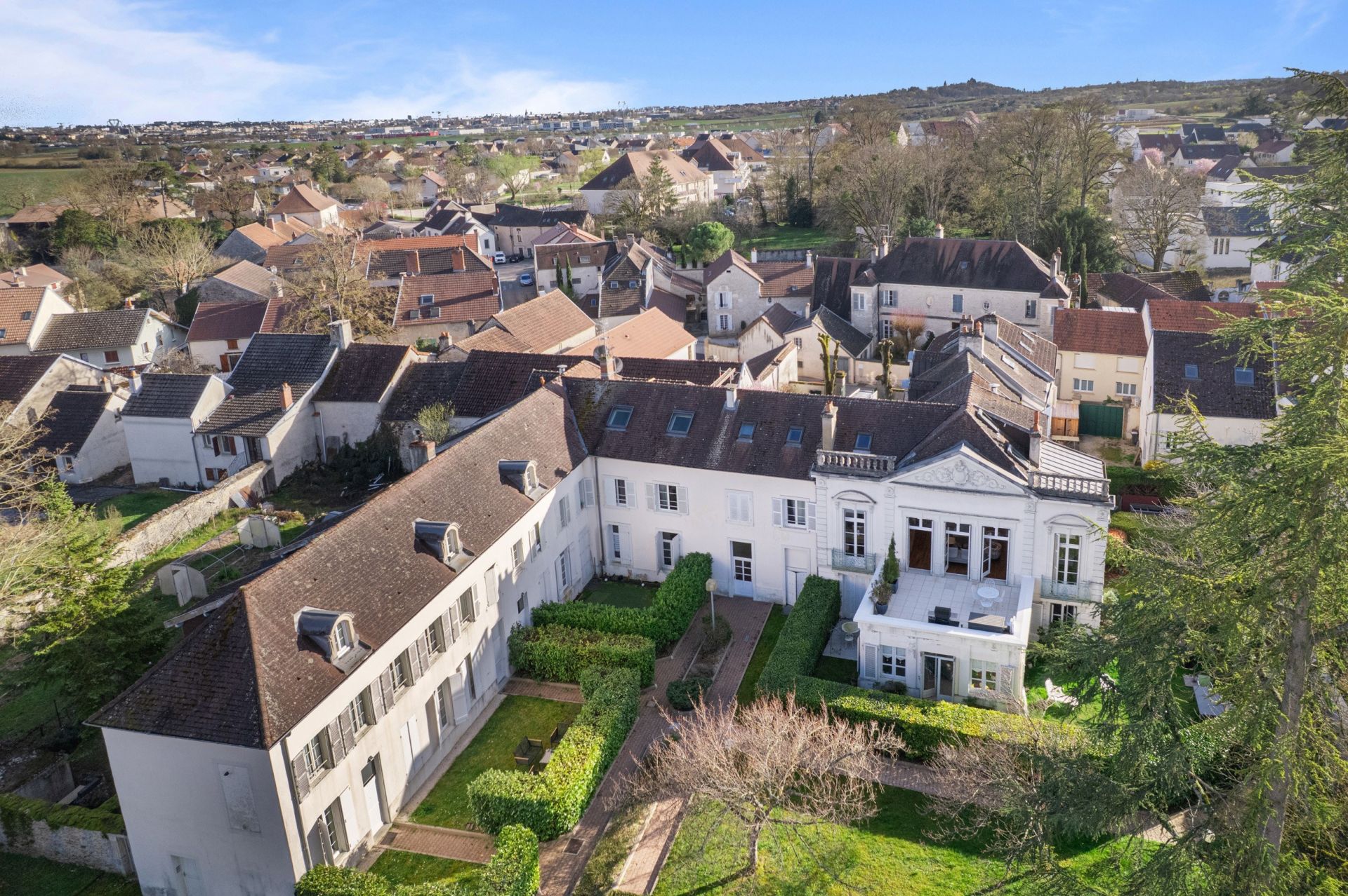 appartement 6 Pièces en vente sur AHUY (21121)