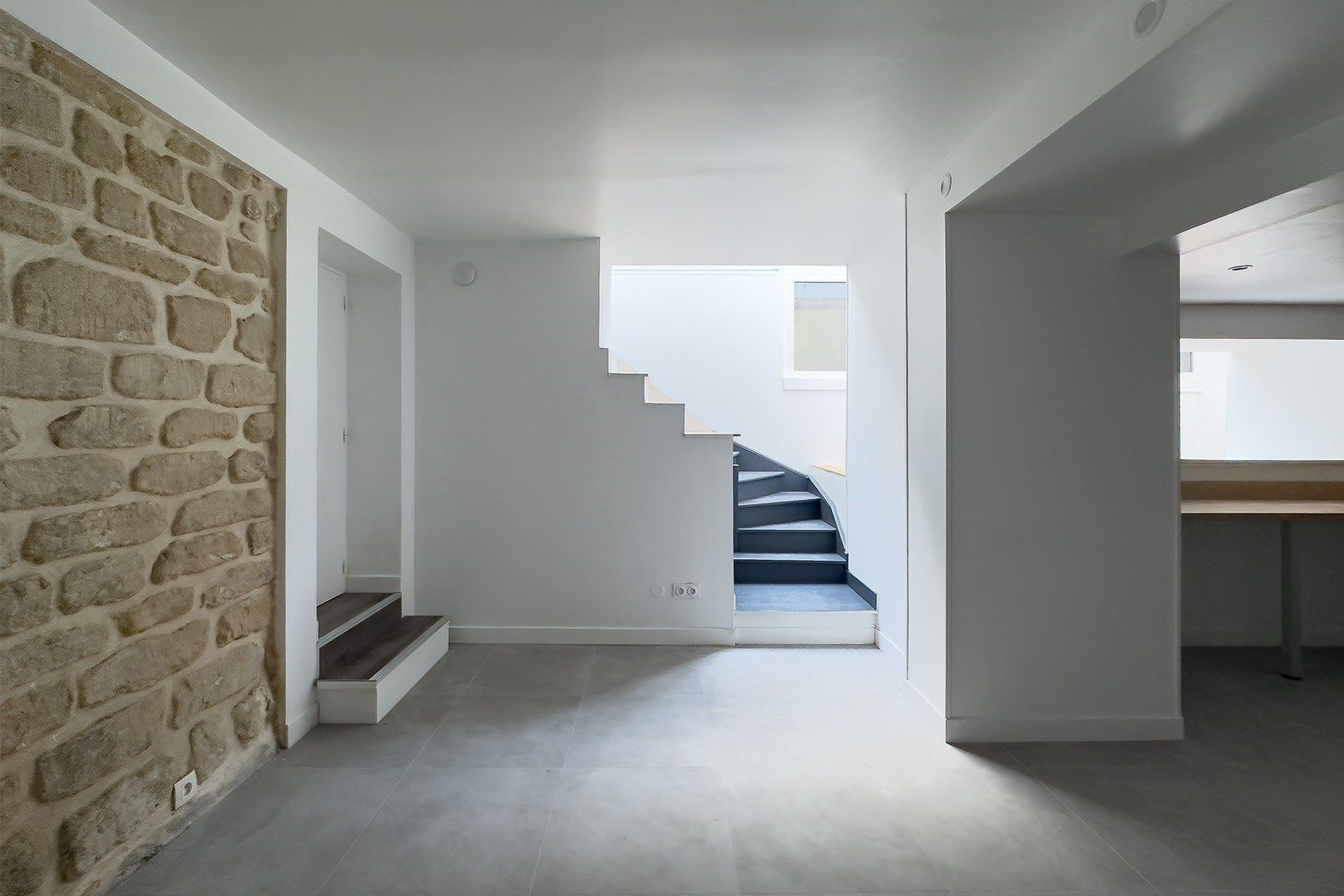 townhouse 8 rooms for sale on PUTEAUX (92800)