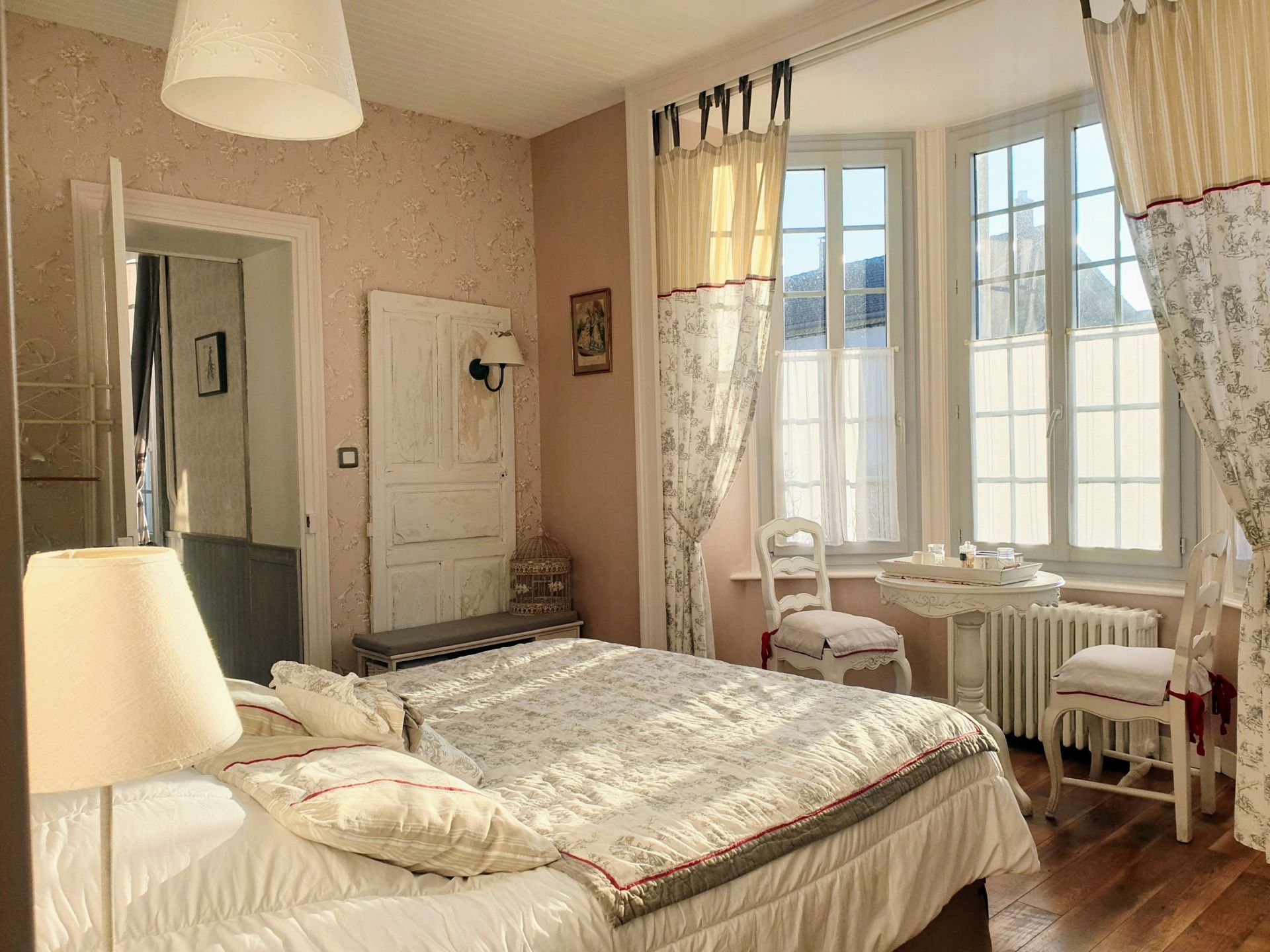 maison bourgeoise 10 Pièces en vente sur CHALUS (87230)