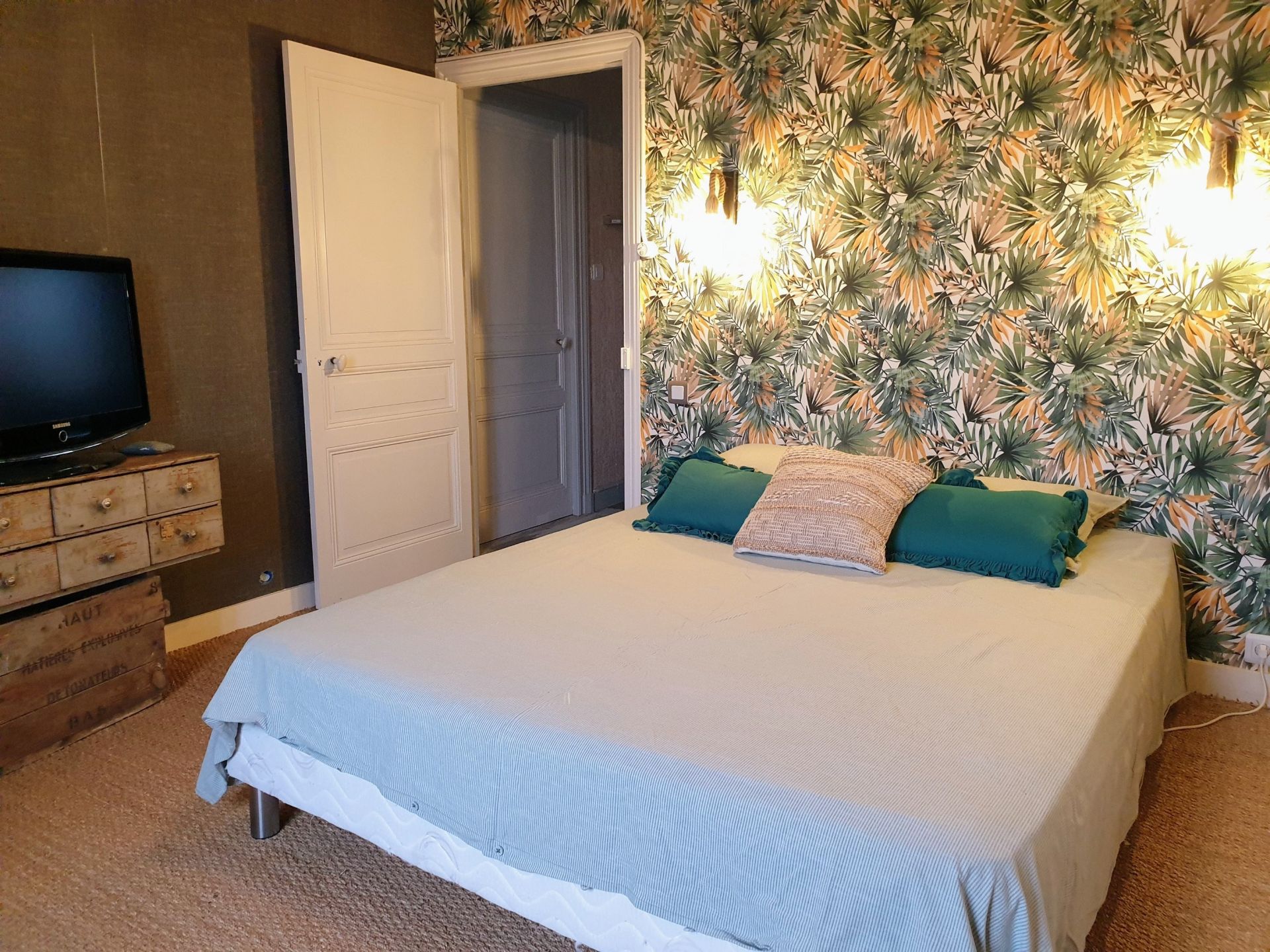 maison bourgeoise 10 Pièces en vente sur CHALUS (87230)