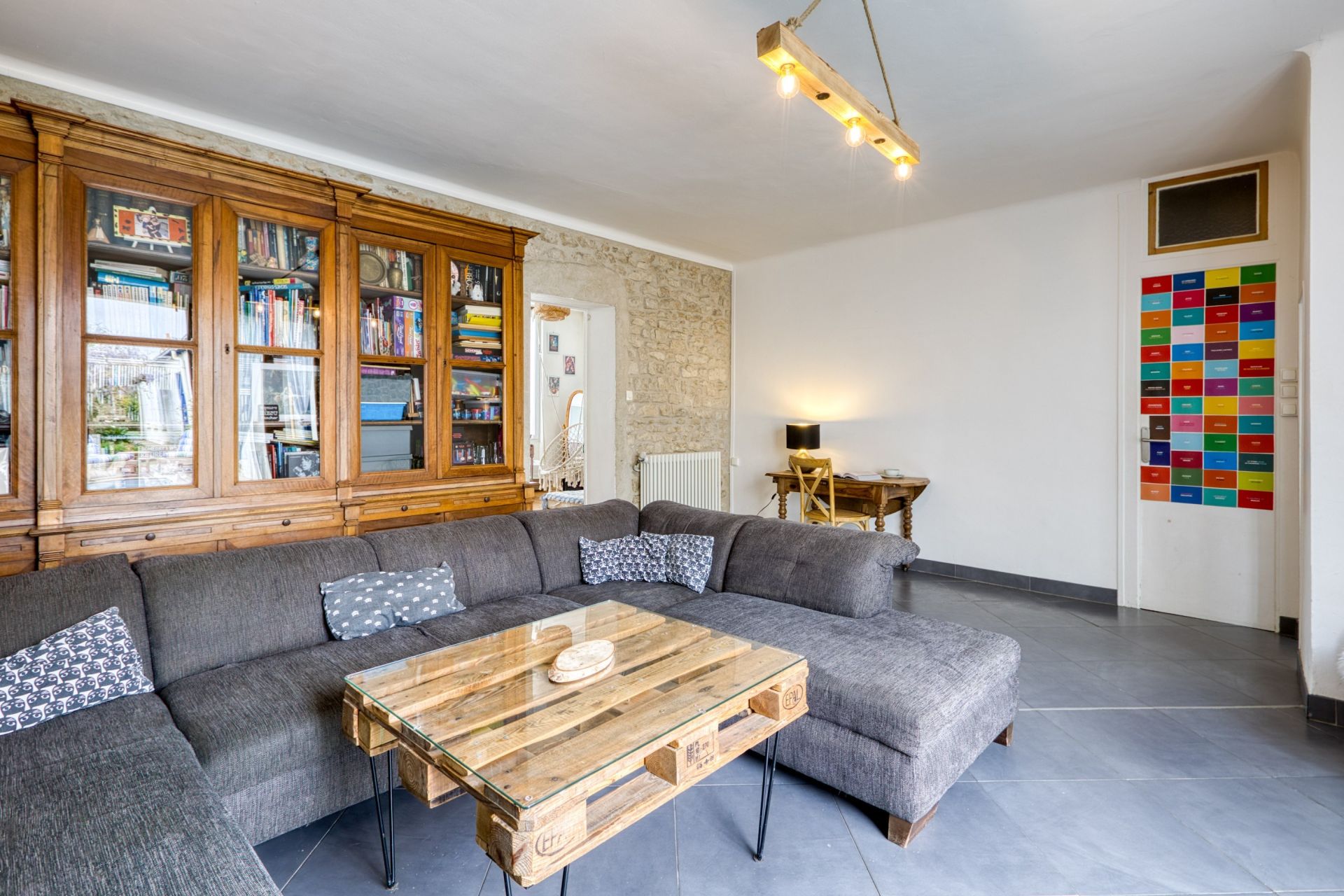 house 8 rooms for sale on LA ROCHELLE (17000)