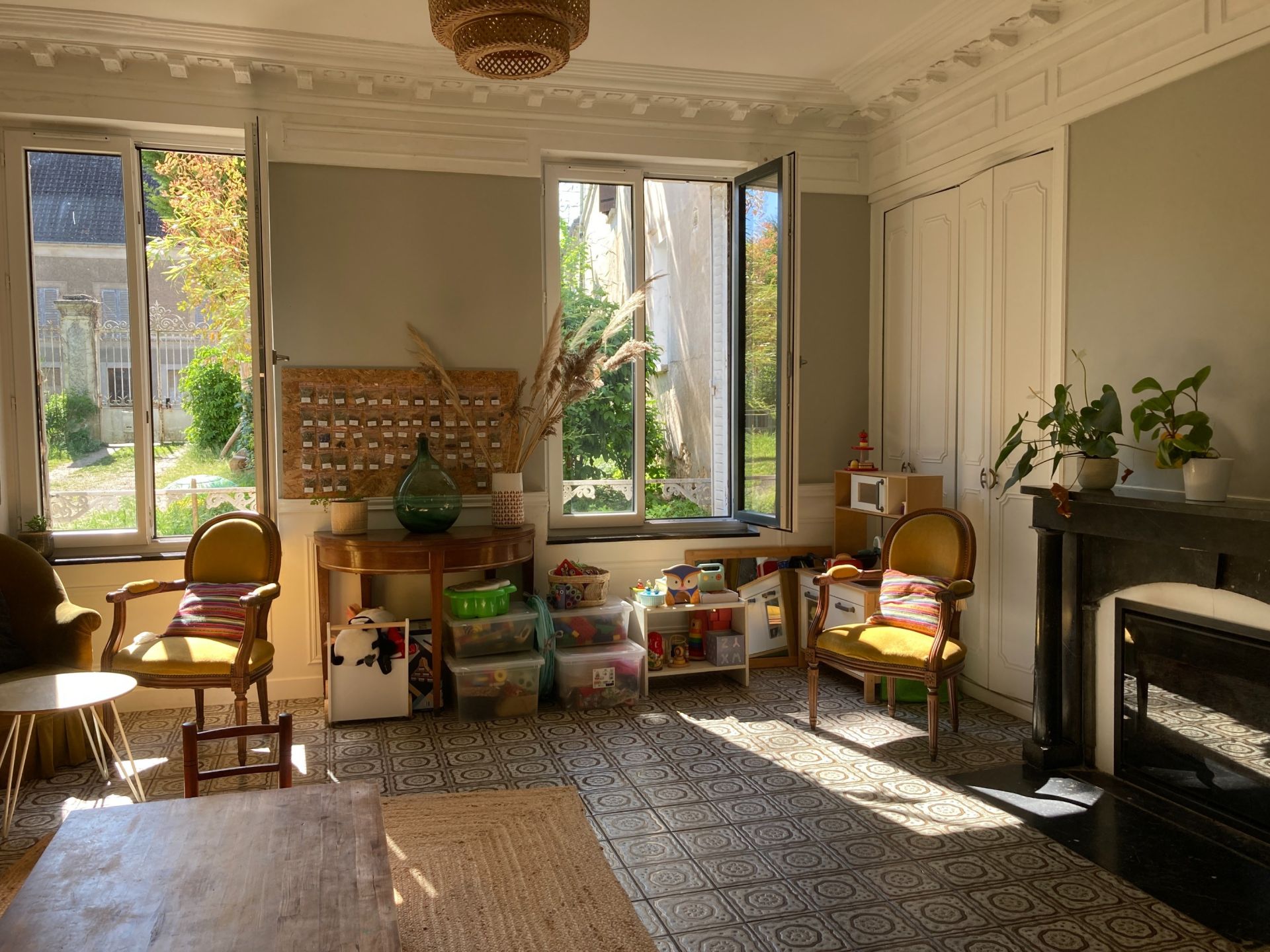 maison bourgeoise 11 Pièces en vente sur NANTEUIL SUR MARNE (77730)