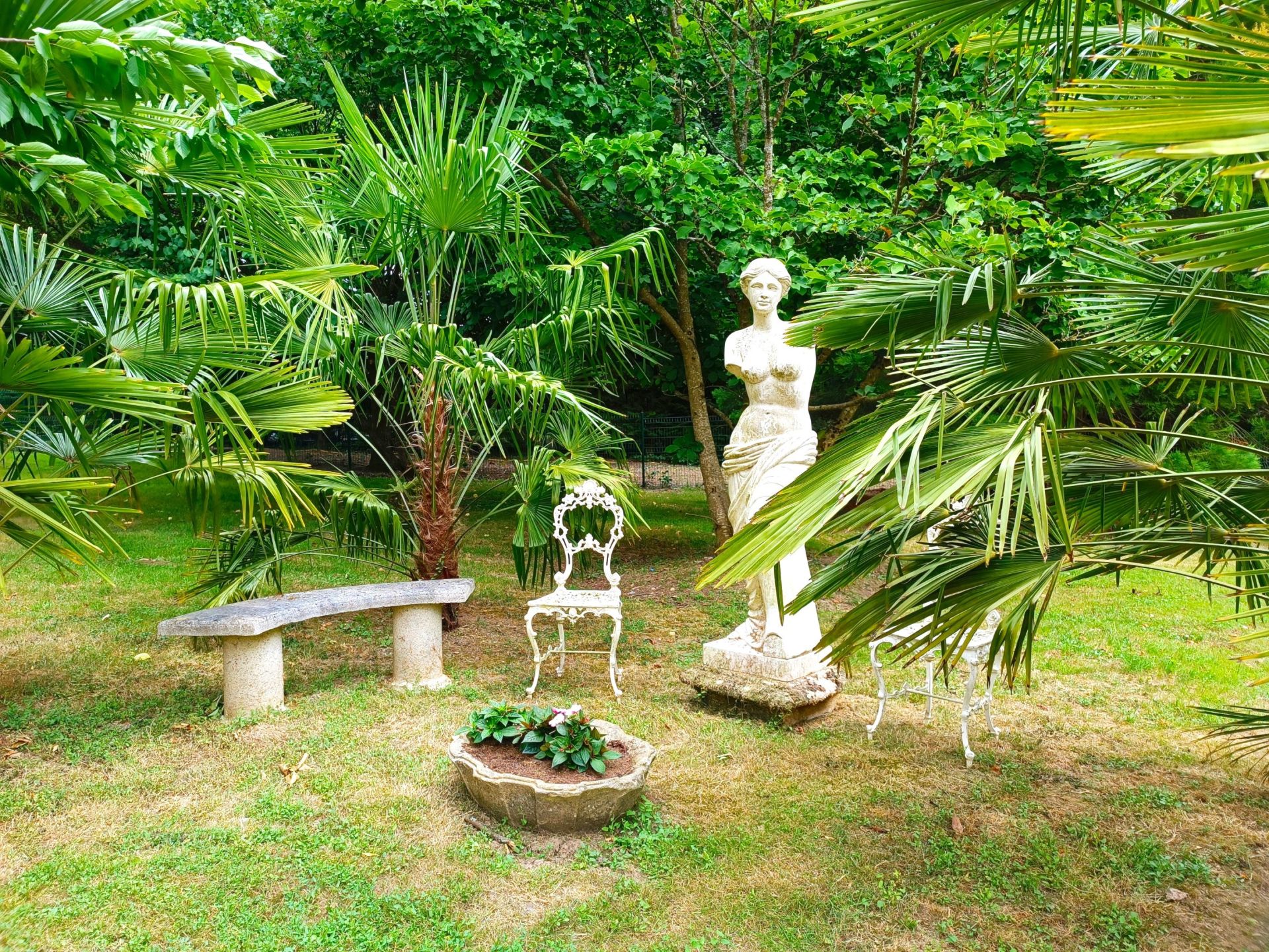 maison bourgeoise 16 Pièces en vente sur NOGENT LE ROI (28210)