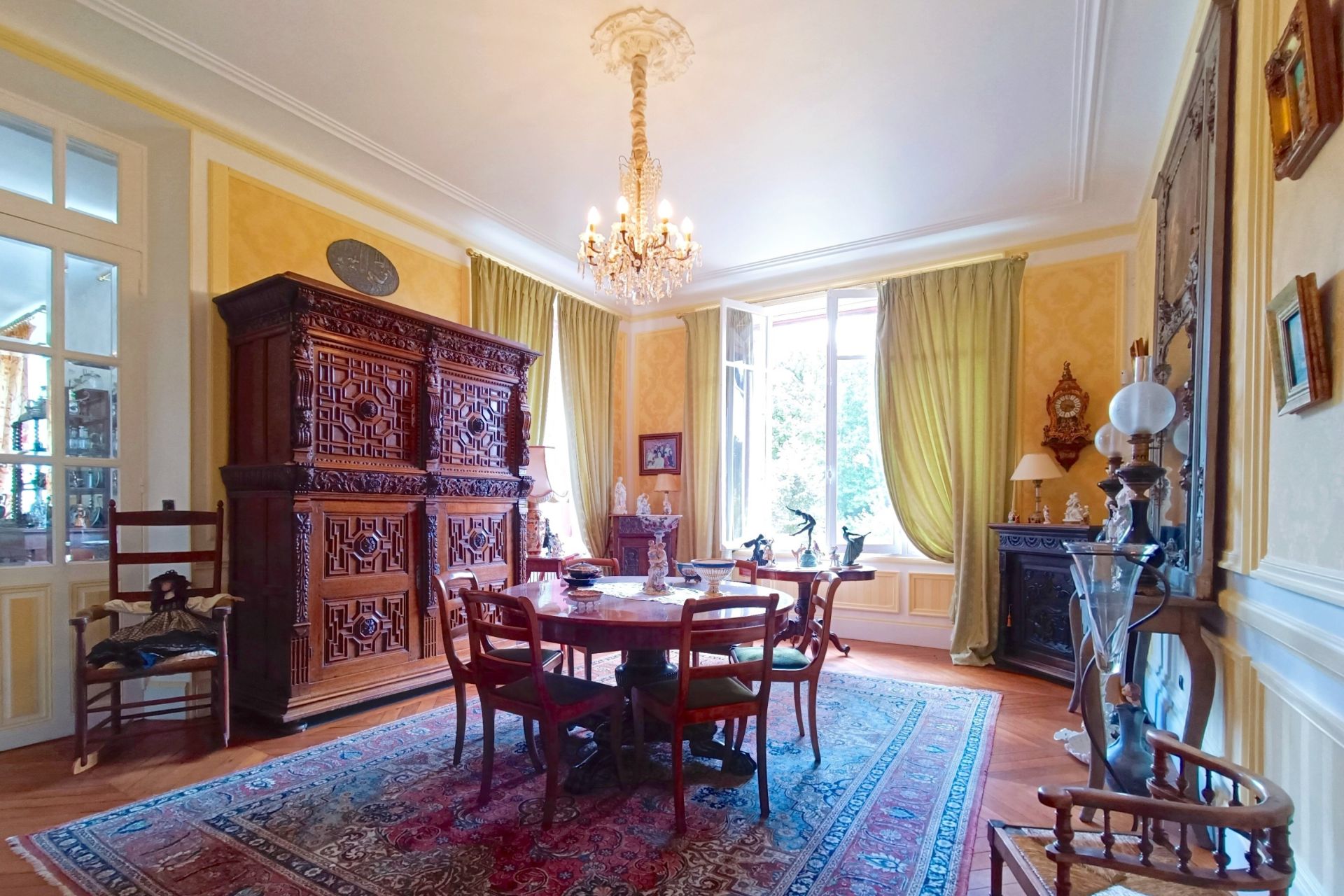 maison bourgeoise 16 Pièces en vente sur NOGENT LE ROI (28210)