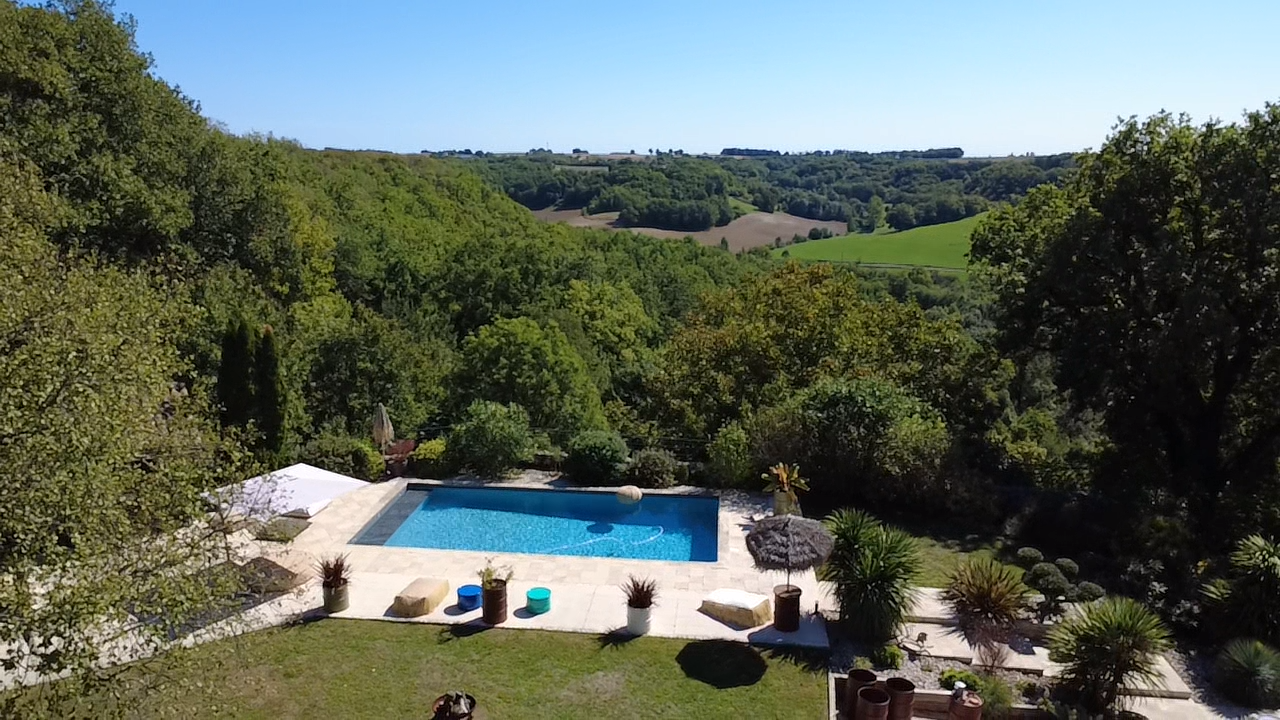 propriété 10 Pièces en vente sur ROQUECOR (82150)