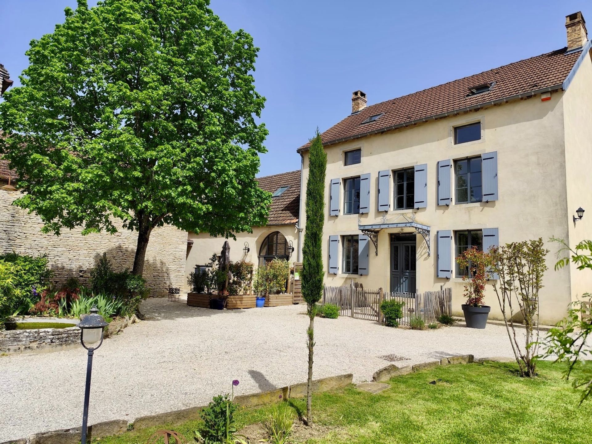 Vente Maison de maître 10&nbsp;Pièces 260&nbsp;m² Sainte-Marie-sur-Ouche