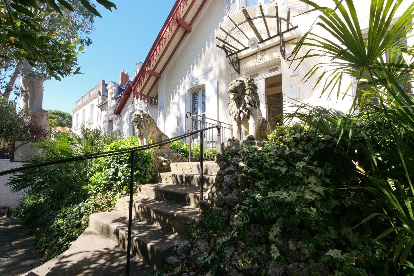 maison 8 Pièces en vente sur LA ROCHELLE (17000)