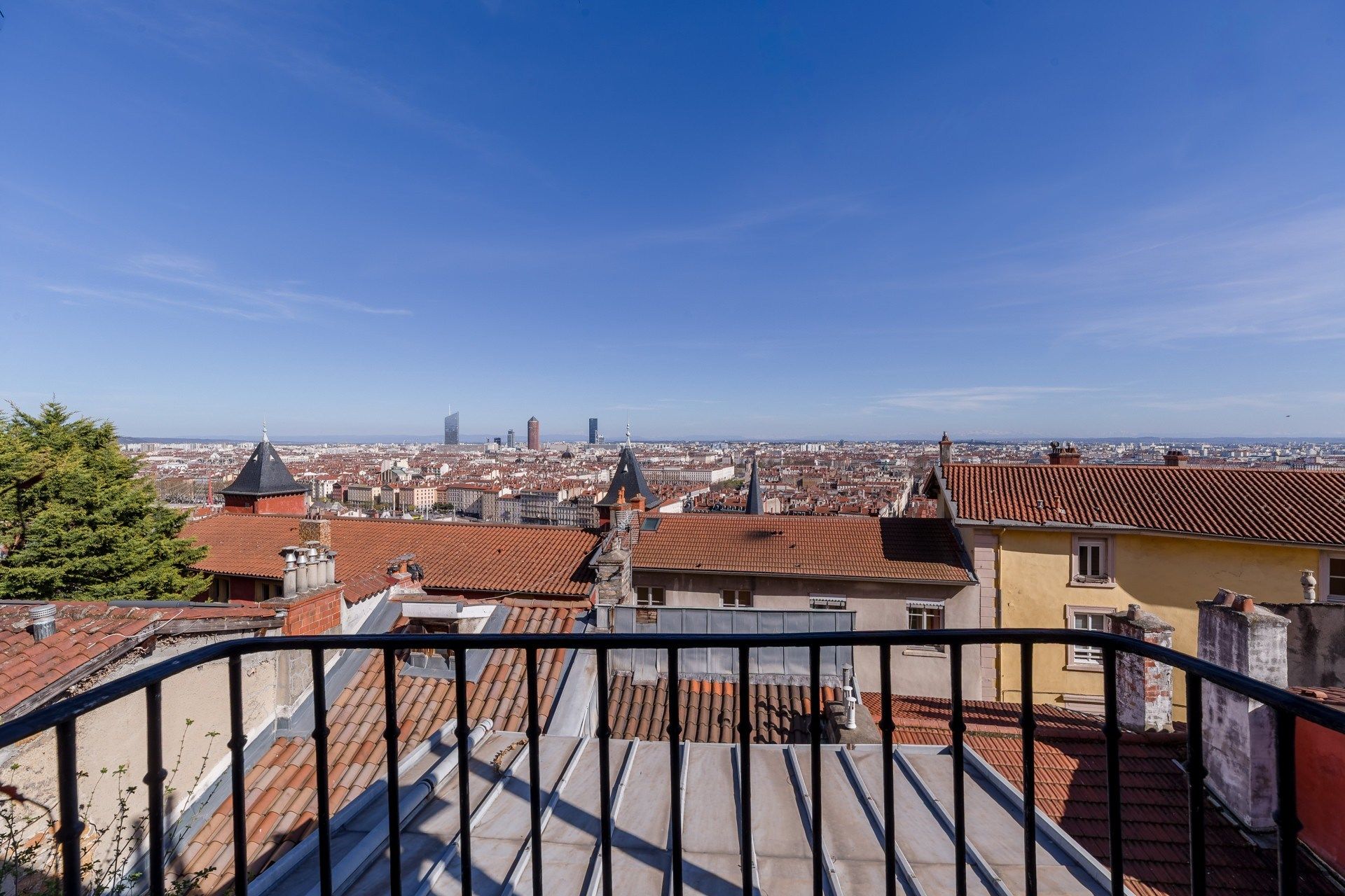 apartment 2 rooms for sale on LYON (69005)