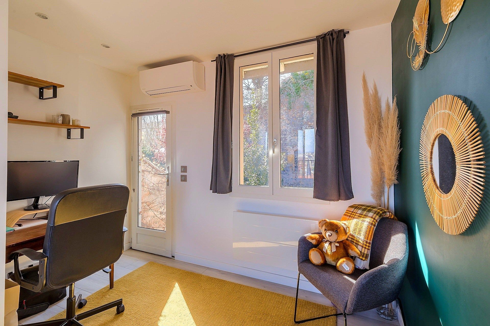 apartment 2 rooms for sale on LYON (69005)